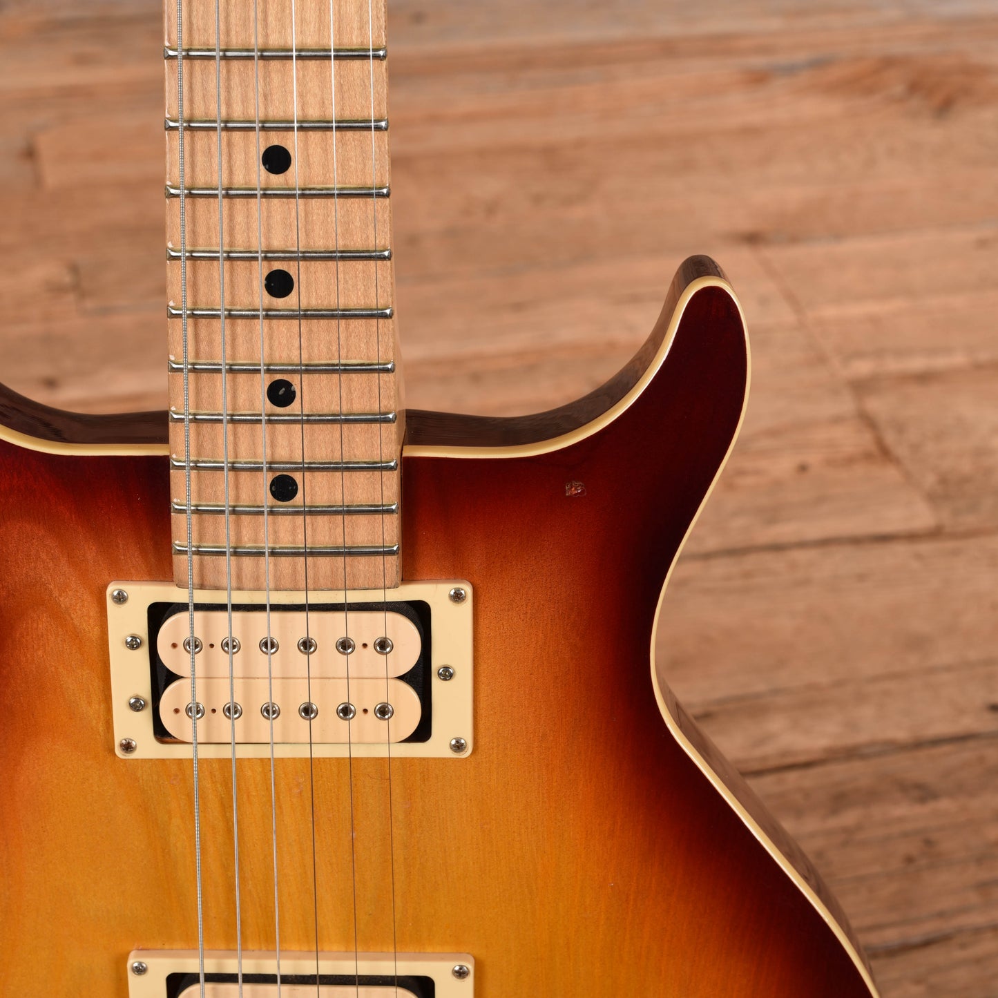 Washburn SB-8 Sunburst Electric Guitars