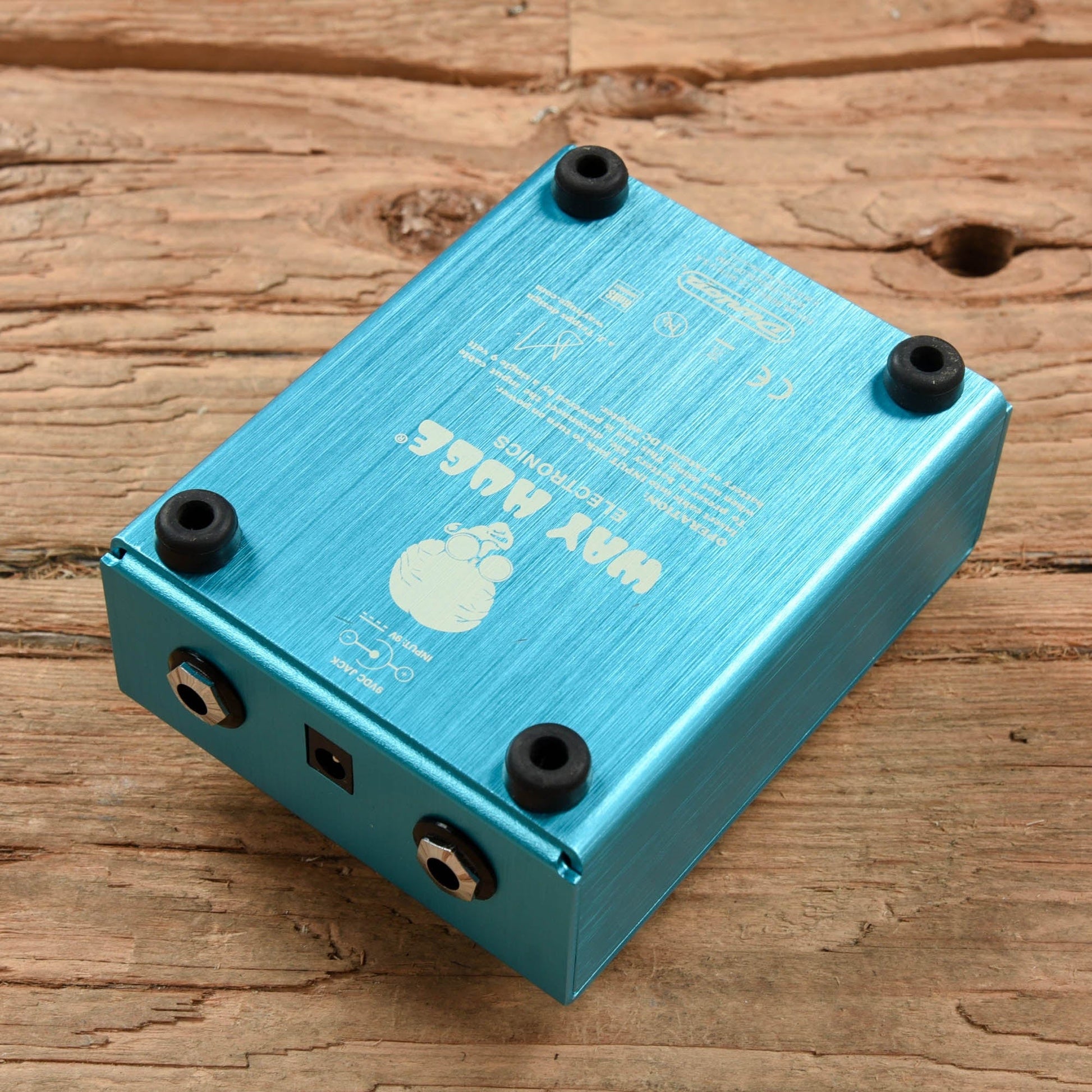 Way Huge Aqua Puss Effects and Pedals / Chorus and Vibrato