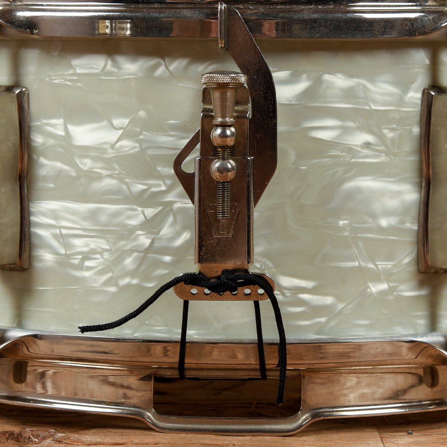 WFL 6.5x13 1950's Snare Drum White Marine Pearl Drums and Percussion / Acoustic Drums / Snare