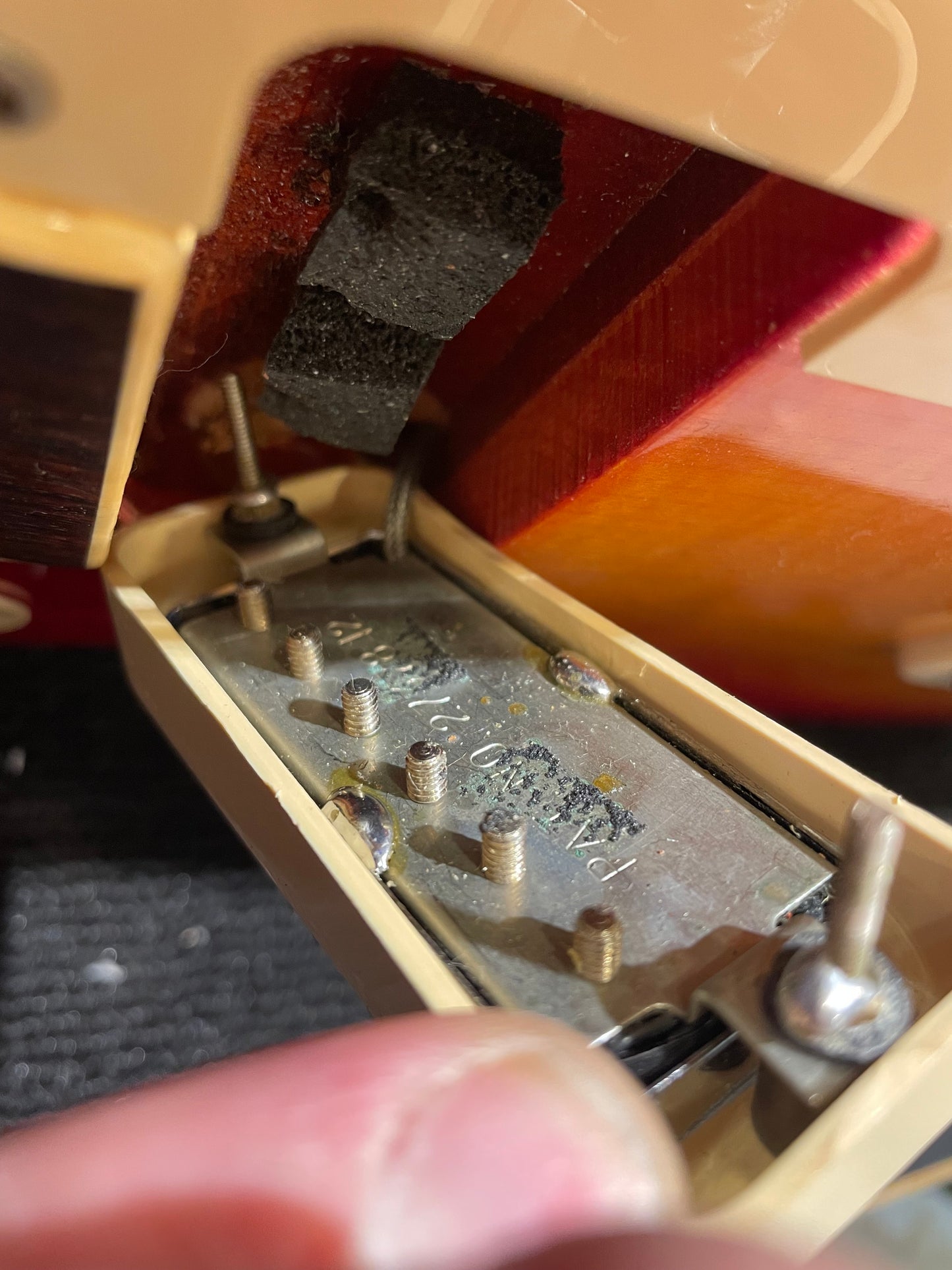 Gibson Les Paul Deluxe Cherry Sunburst 1977