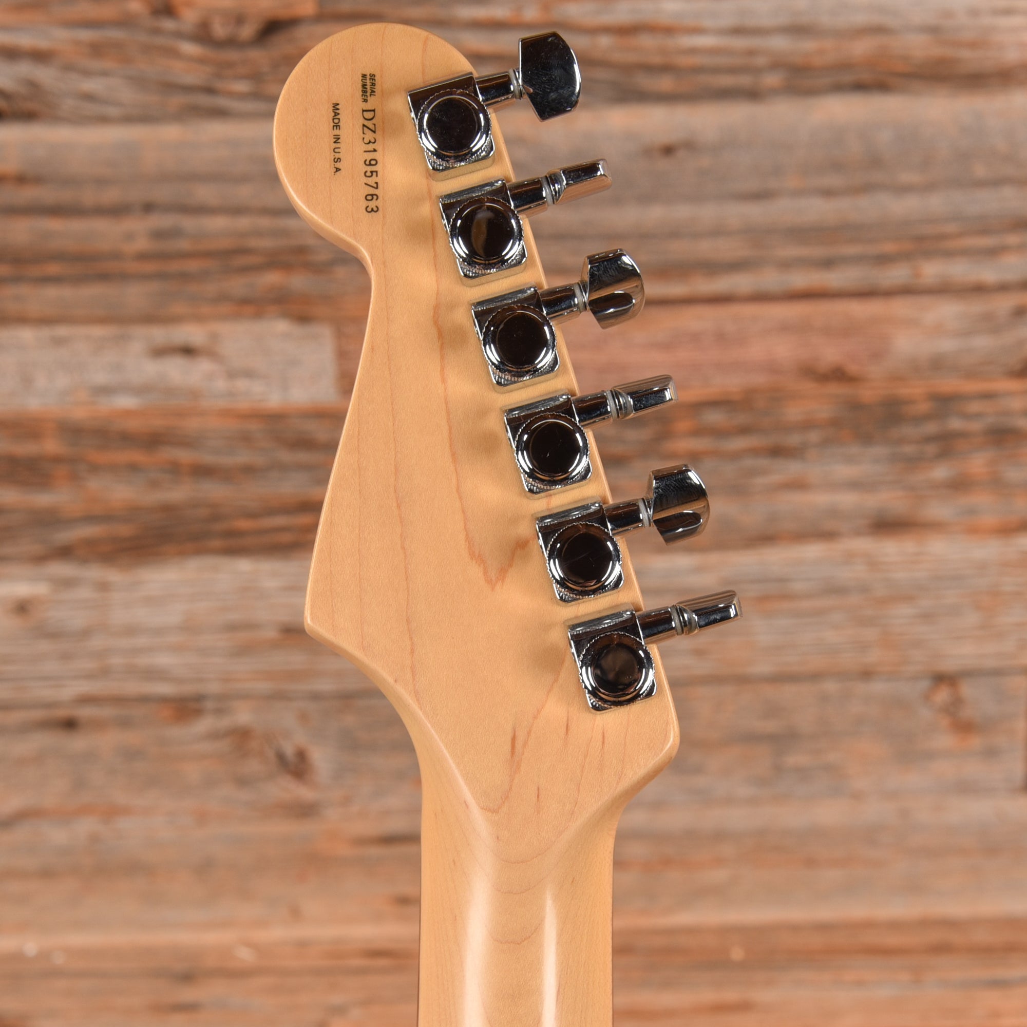 Fender American Deluxe Stratocaster Chrome Silver 2004