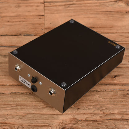 Wren and Cuff Caprid Effect Pedals