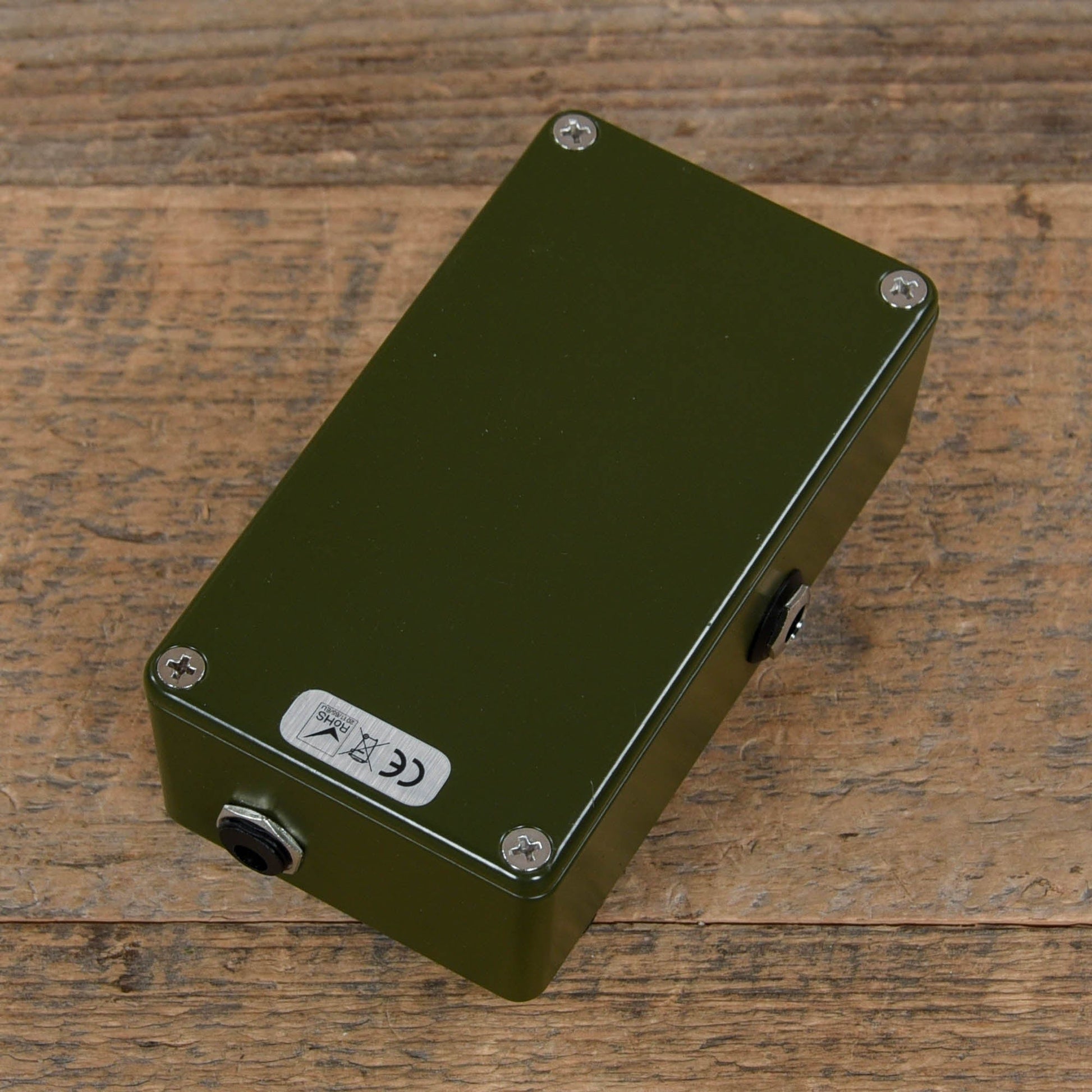 Wren and Cuff Tall Font Russian Fuzz Effects and Pedals / Distortion