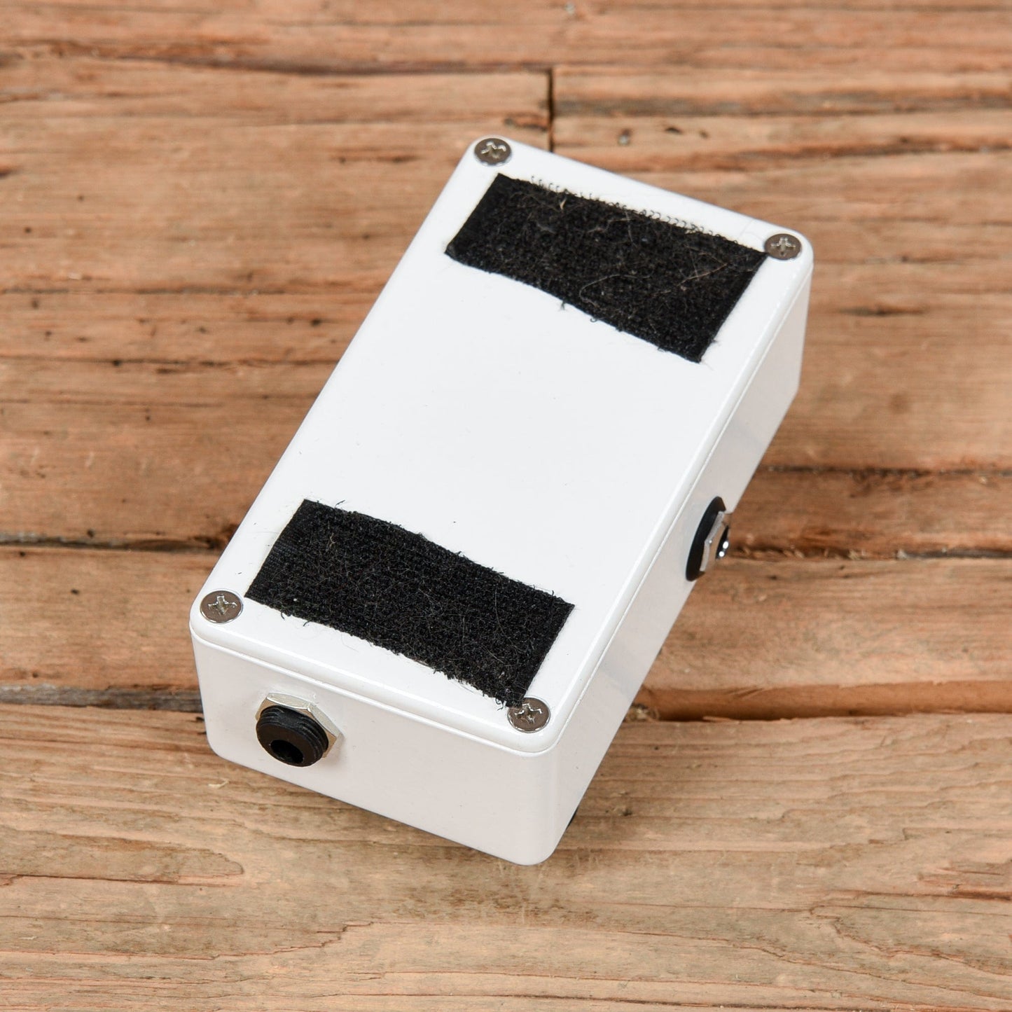 Wren and Cuff White Elk Small Foot Fuzz Effects and Pedals / Fuzz