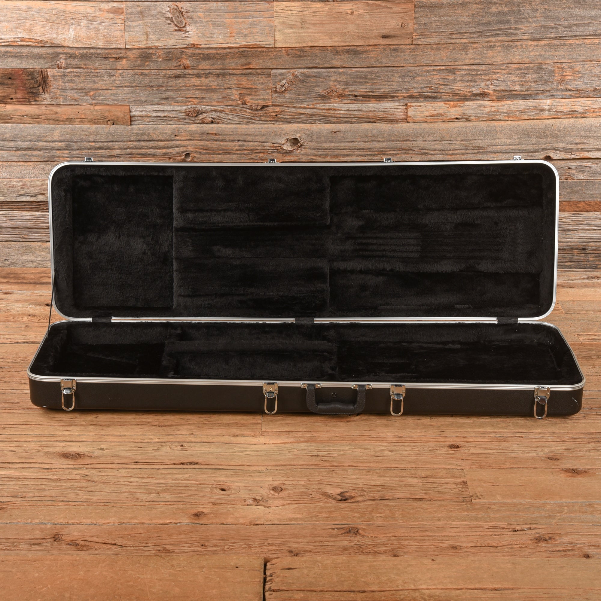 Xotic XJ Pro White Bass Guitars / 5-String or More