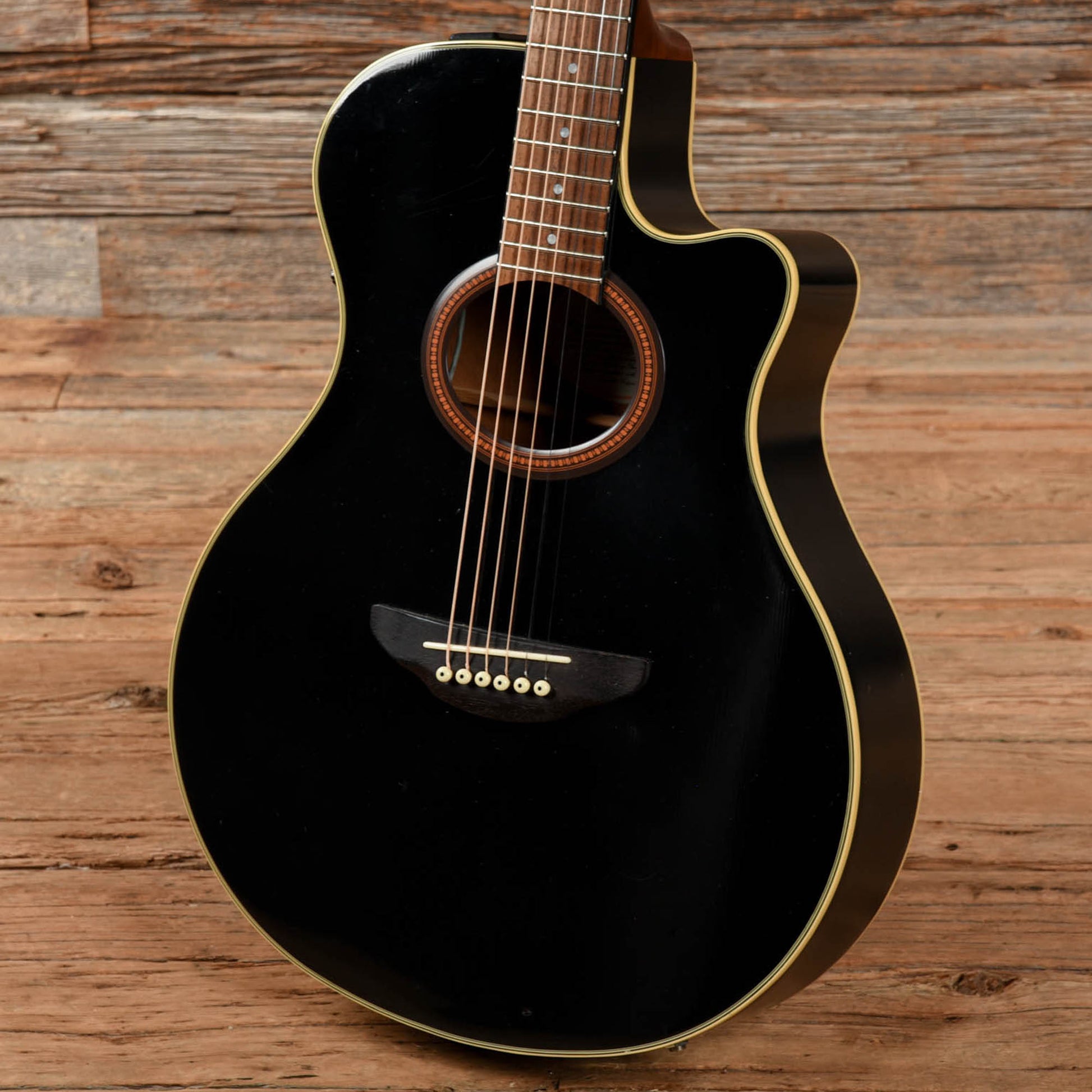 Yamaha APX 4A Black Acoustic Guitars / Built-in Electronics