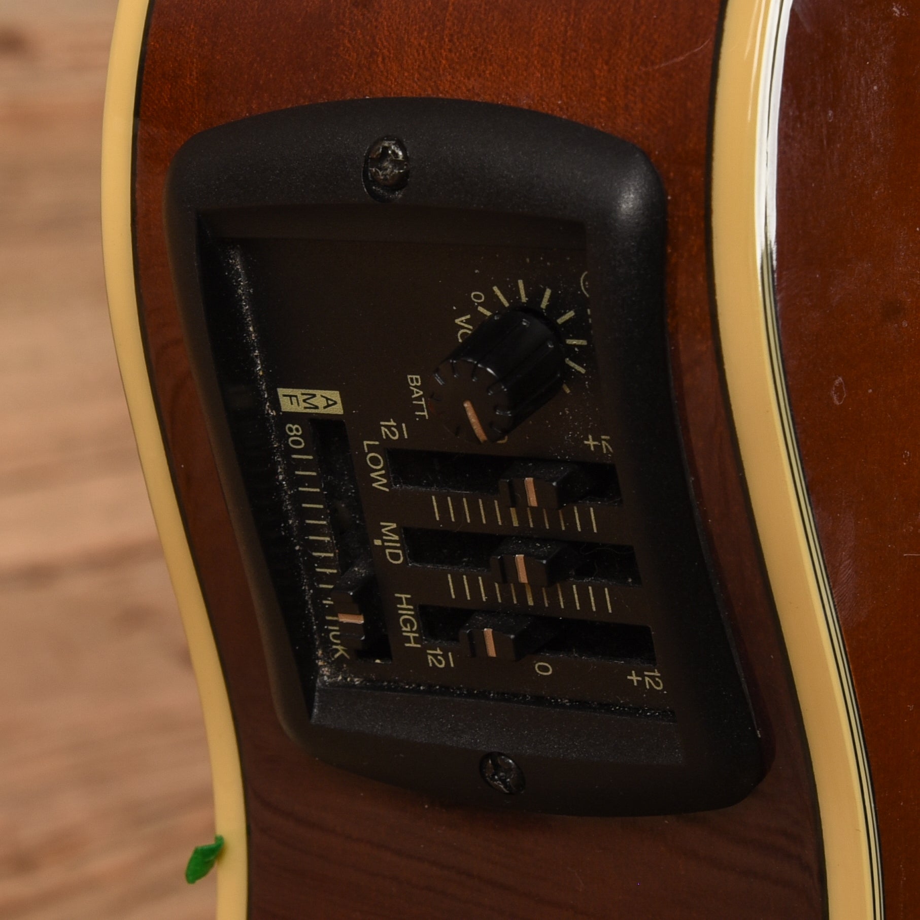 Yamaha APX-5S Sand Burst Acoustic Guitars / Built-in Electronics