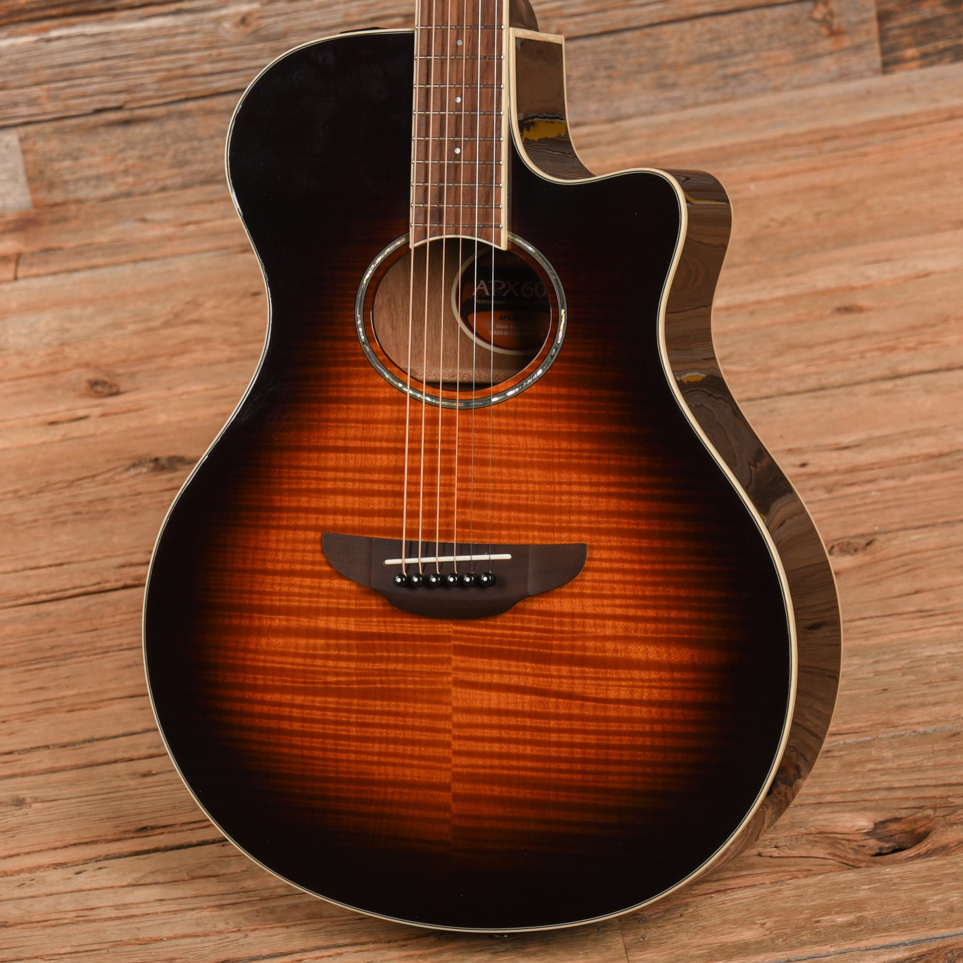 Yamaha APX600FM Sunburst 2019 Acoustic Guitars / Built-in Electronics