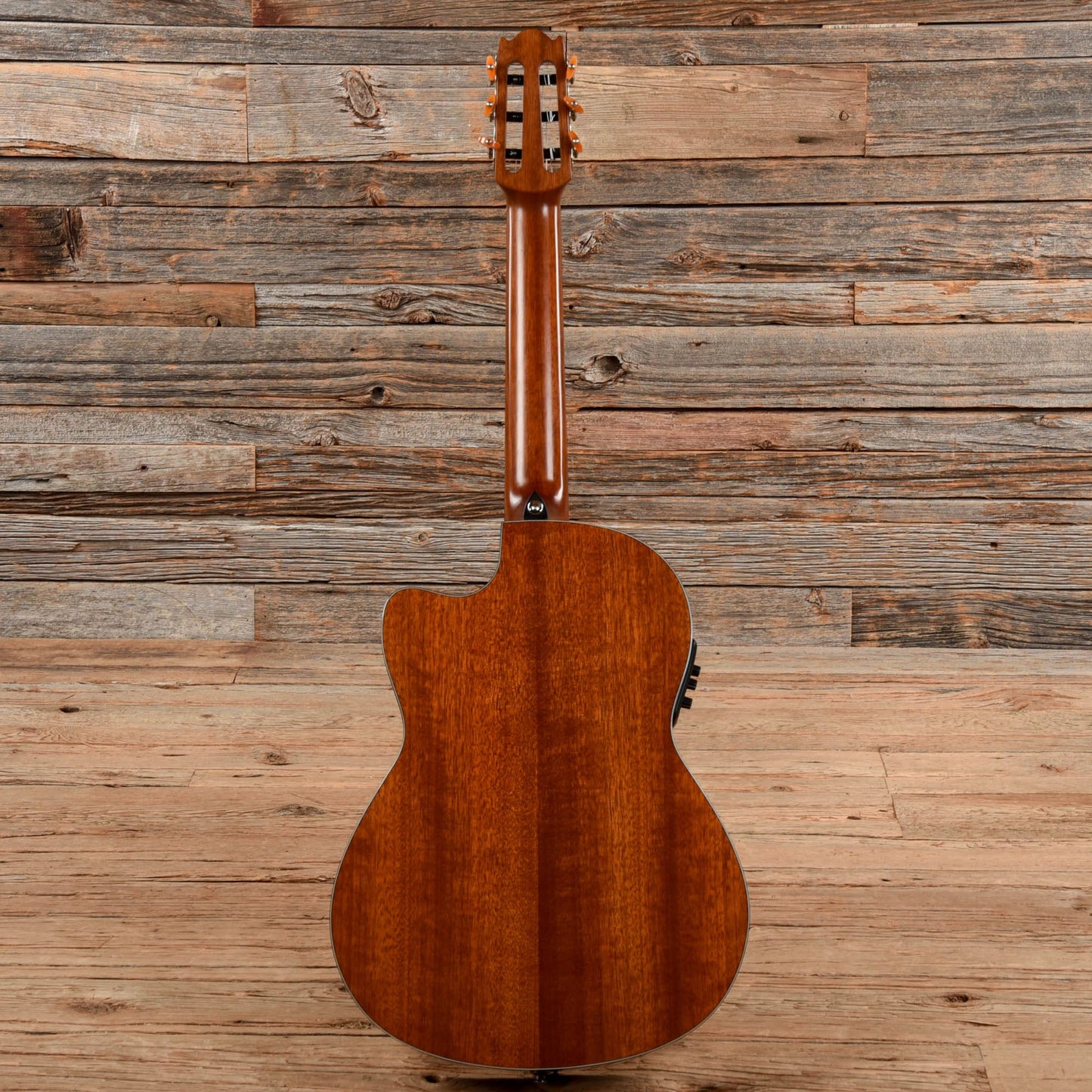 Yamaha NCX700 Acoustic/Electric Classical Guitar Natural Acoustic Guitars / Classical