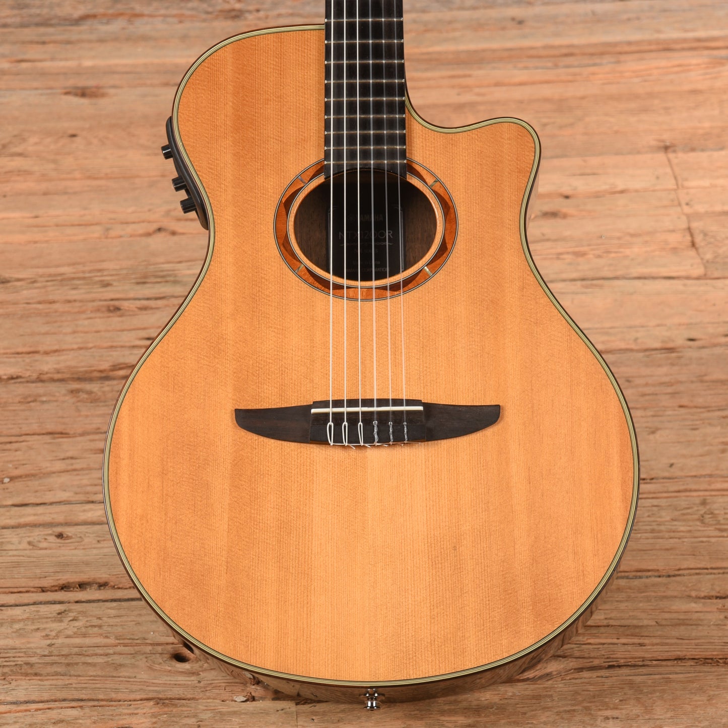 Yamaha NTX1200R Natural Acoustic Guitars / Classical