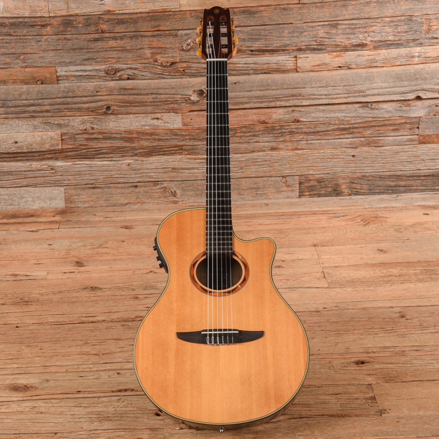 Yamaha NTX1200R Natural Acoustic Guitars / Classical