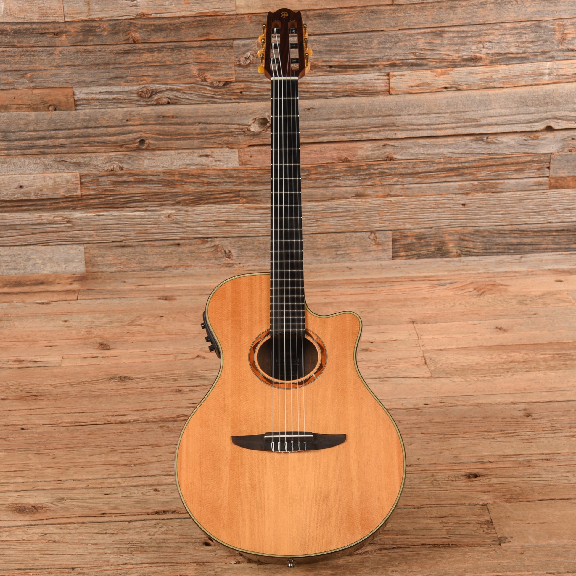 Yamaha NTX1200R Natural Acoustic Guitars / Classical