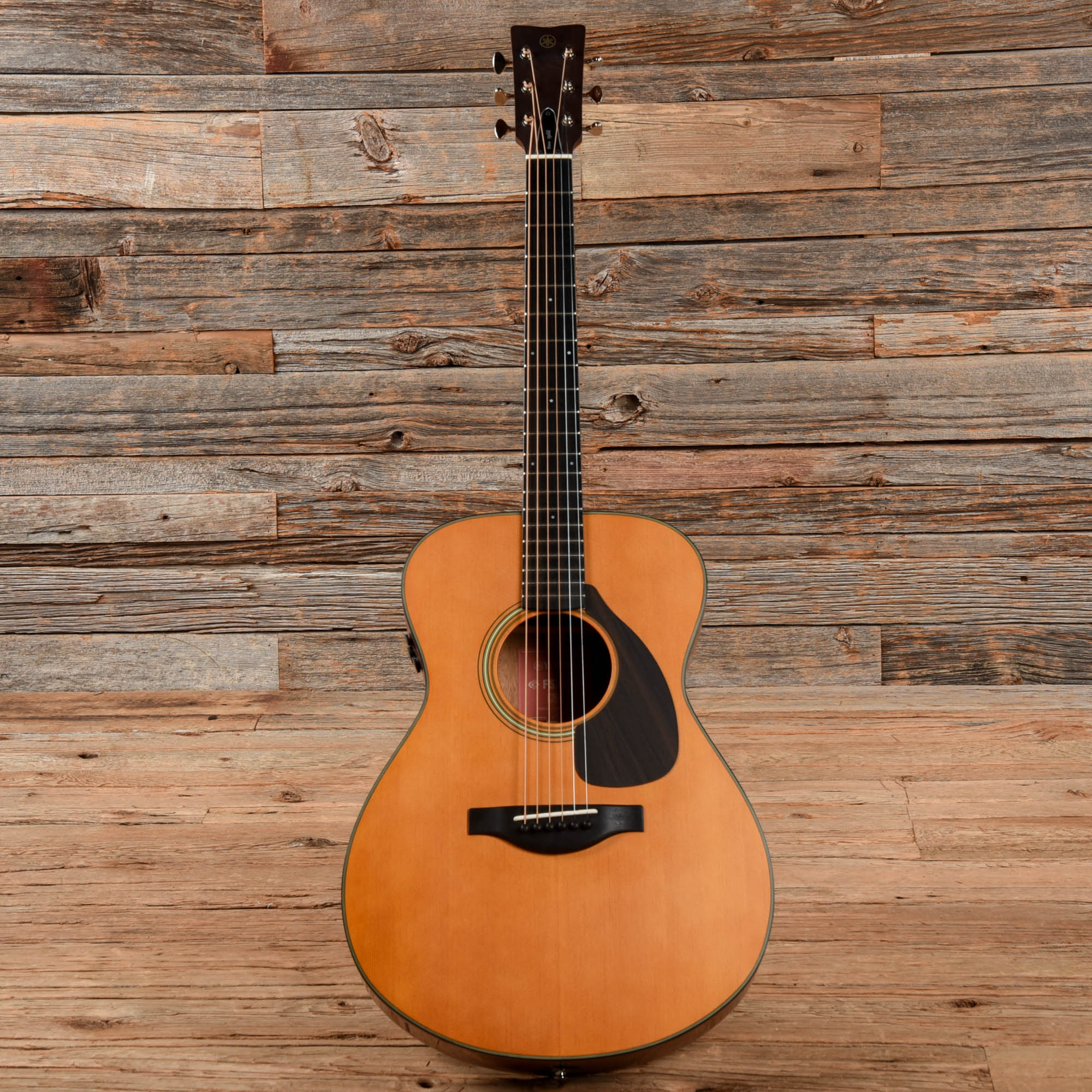 Yamaha FSX5 Red Label Concert Natural Acoustic Guitars / Concert