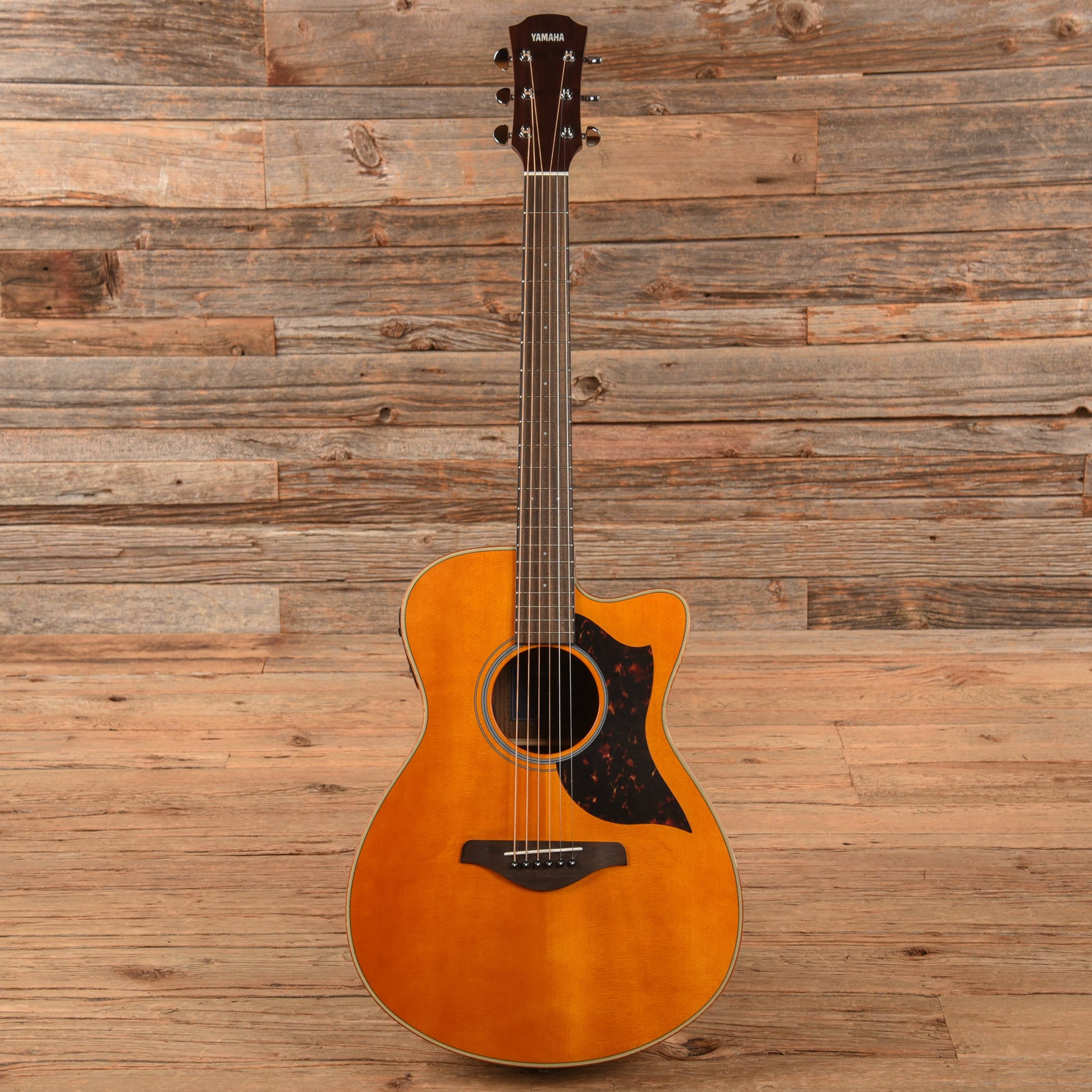 Yamaha AC1R Sunburst Acoustic Guitars / OM and Auditorium