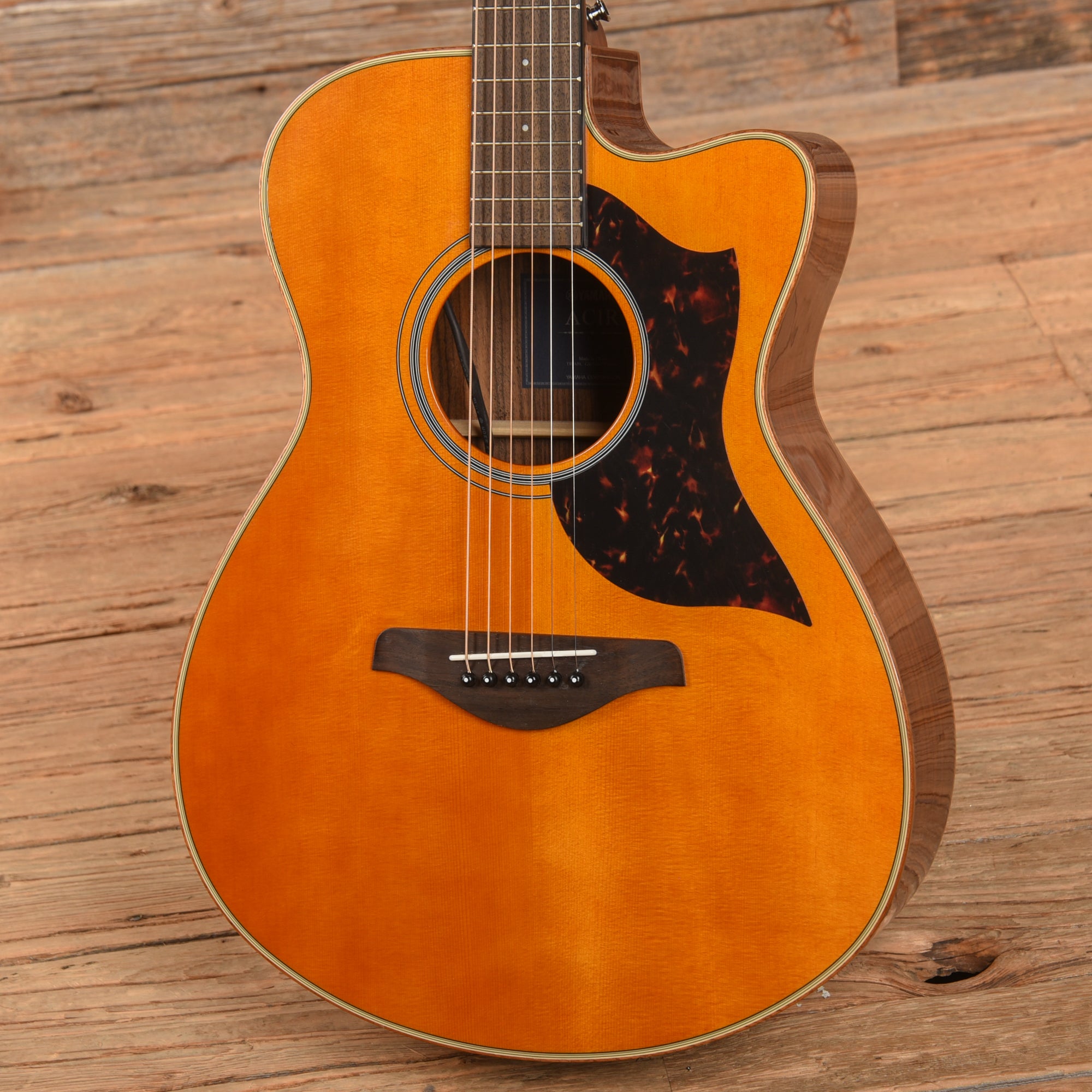 Yamaha AC1R Sunburst Acoustic Guitars / OM and Auditorium