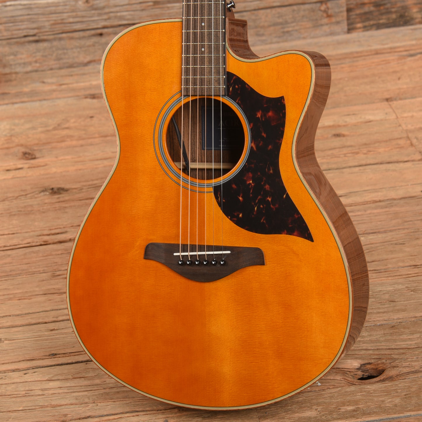 Yamaha AC1R Sunburst Acoustic Guitars / OM and Auditorium