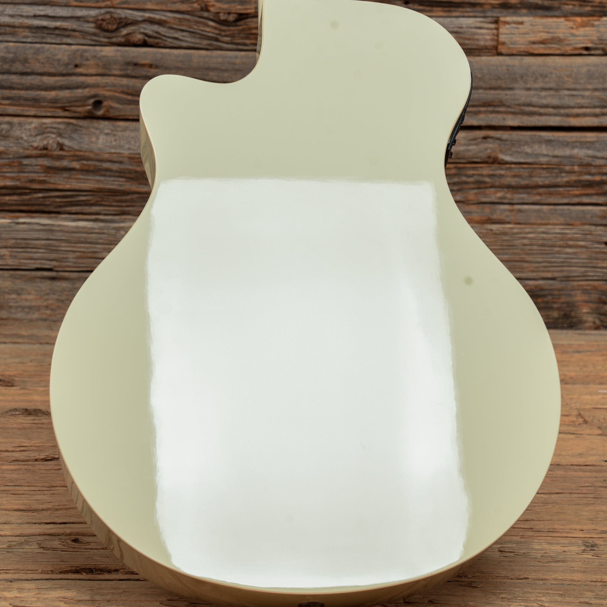 Yamaha APX600 Vintage White Acoustic Guitars / OM and Auditorium