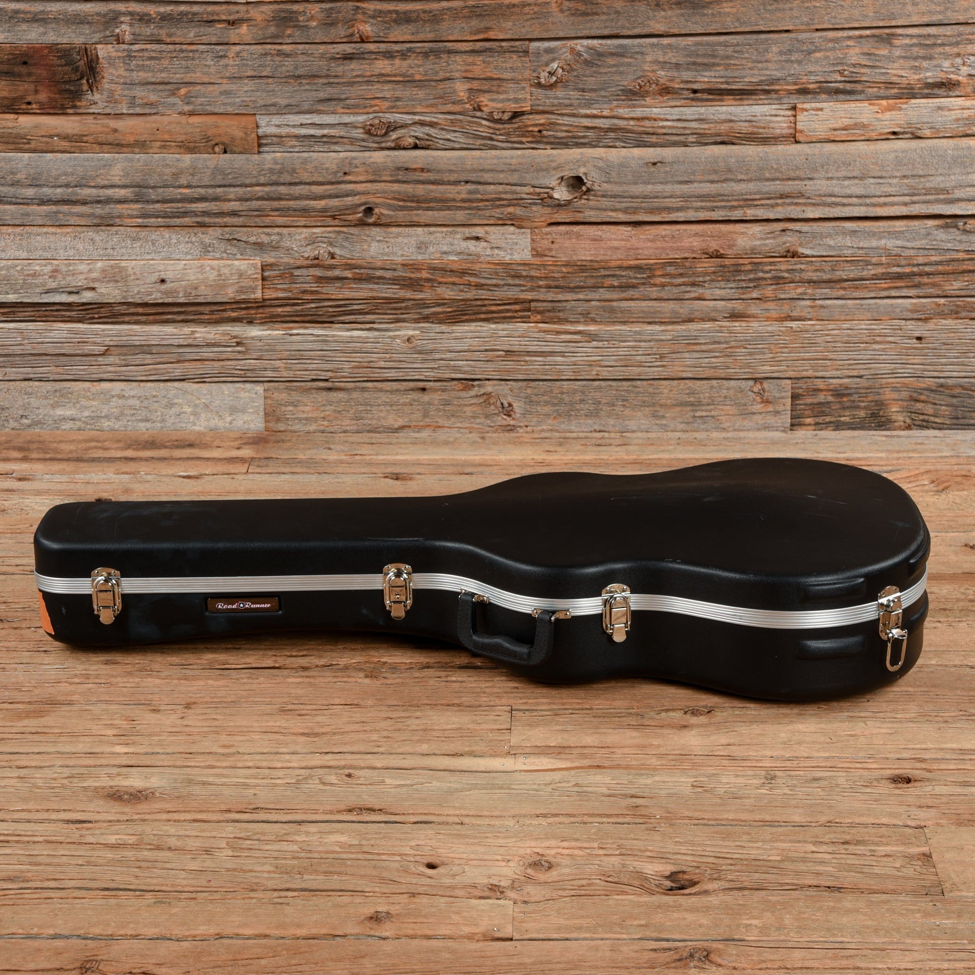 Yamaha APX600 Vintage White Acoustic Guitars / OM and Auditorium