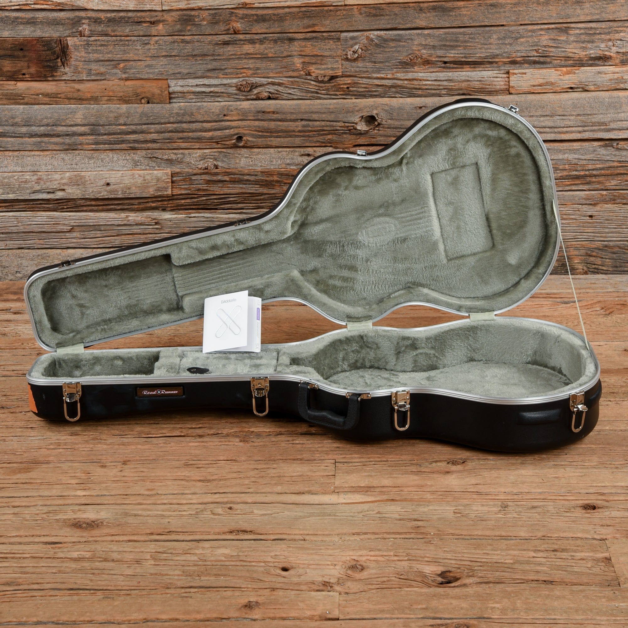 Yamaha APX600 Vintage White Acoustic Guitars / OM and Auditorium