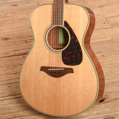 Yamaha FS820 Natural Acoustic Guitars / OM and Auditorium
