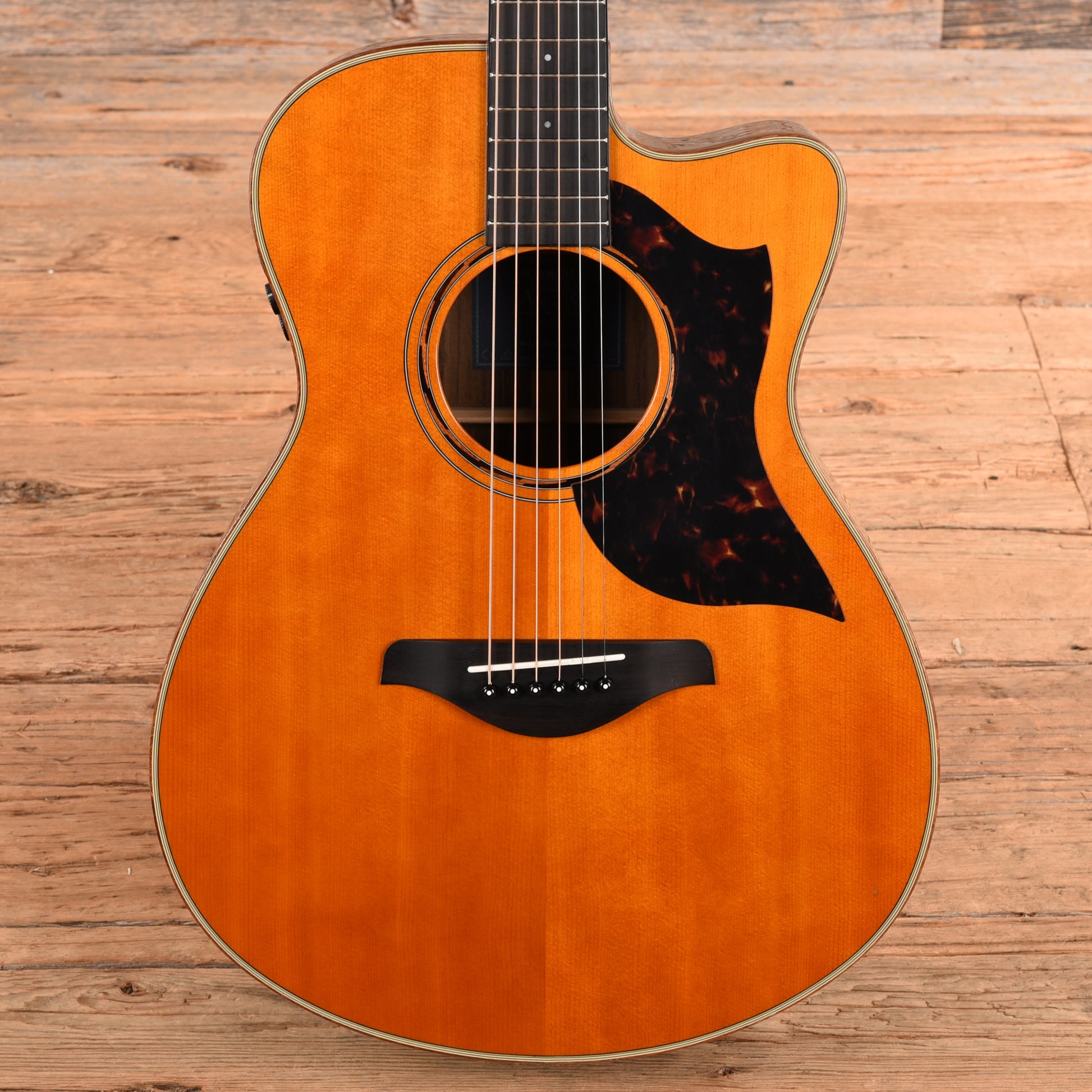 Yamaha AC3R Natural Acoustic Guitars