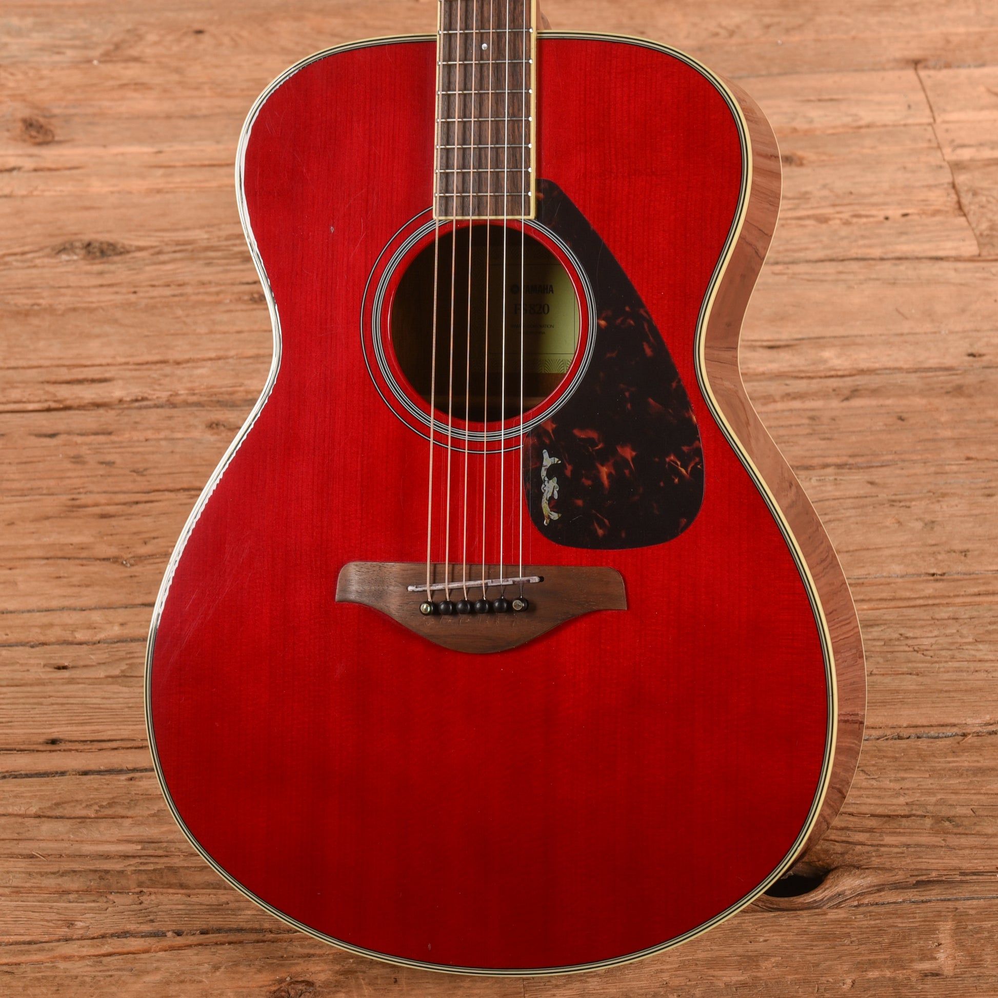 Yamaha FS820 Cherry Acoustic Guitars
