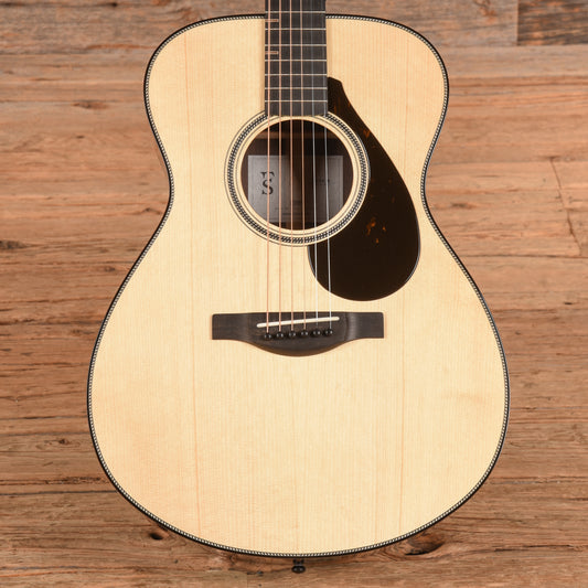 Yamaha FS9 R Natural Acoustic Guitars