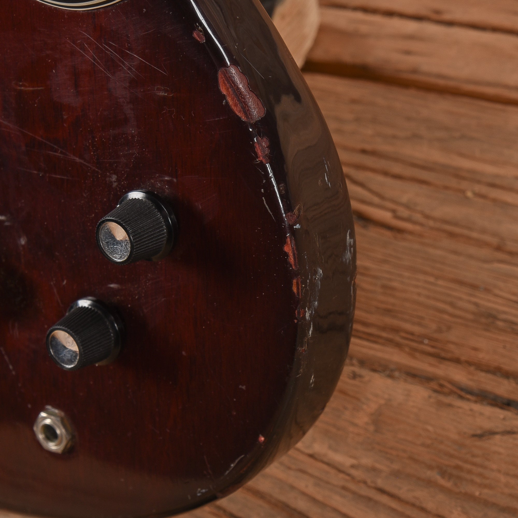 Yamaha Bass Cherry 1970s Bass Guitars / 4-String