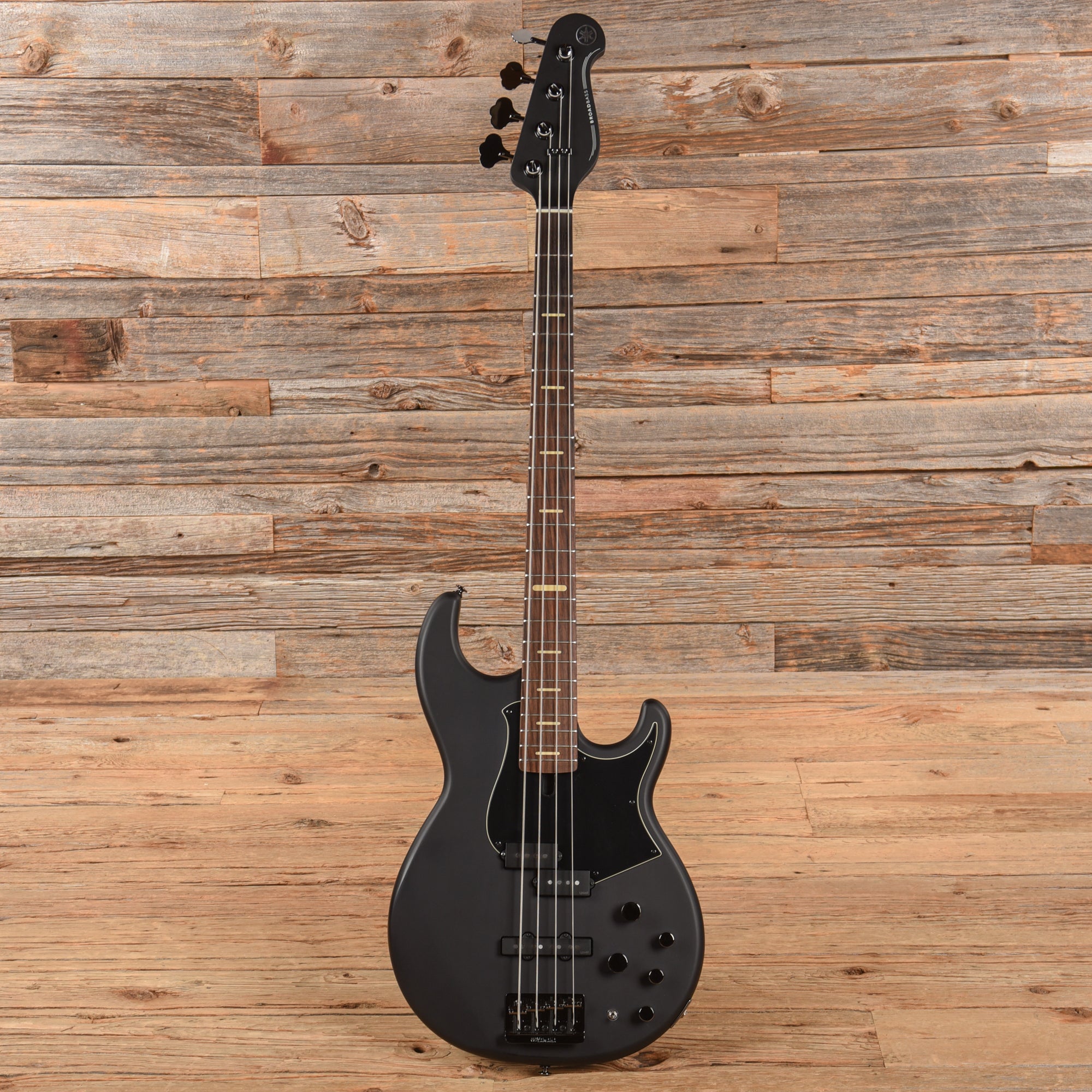 Yamaha BB734A Black 2024 Bass Guitars / 4-String