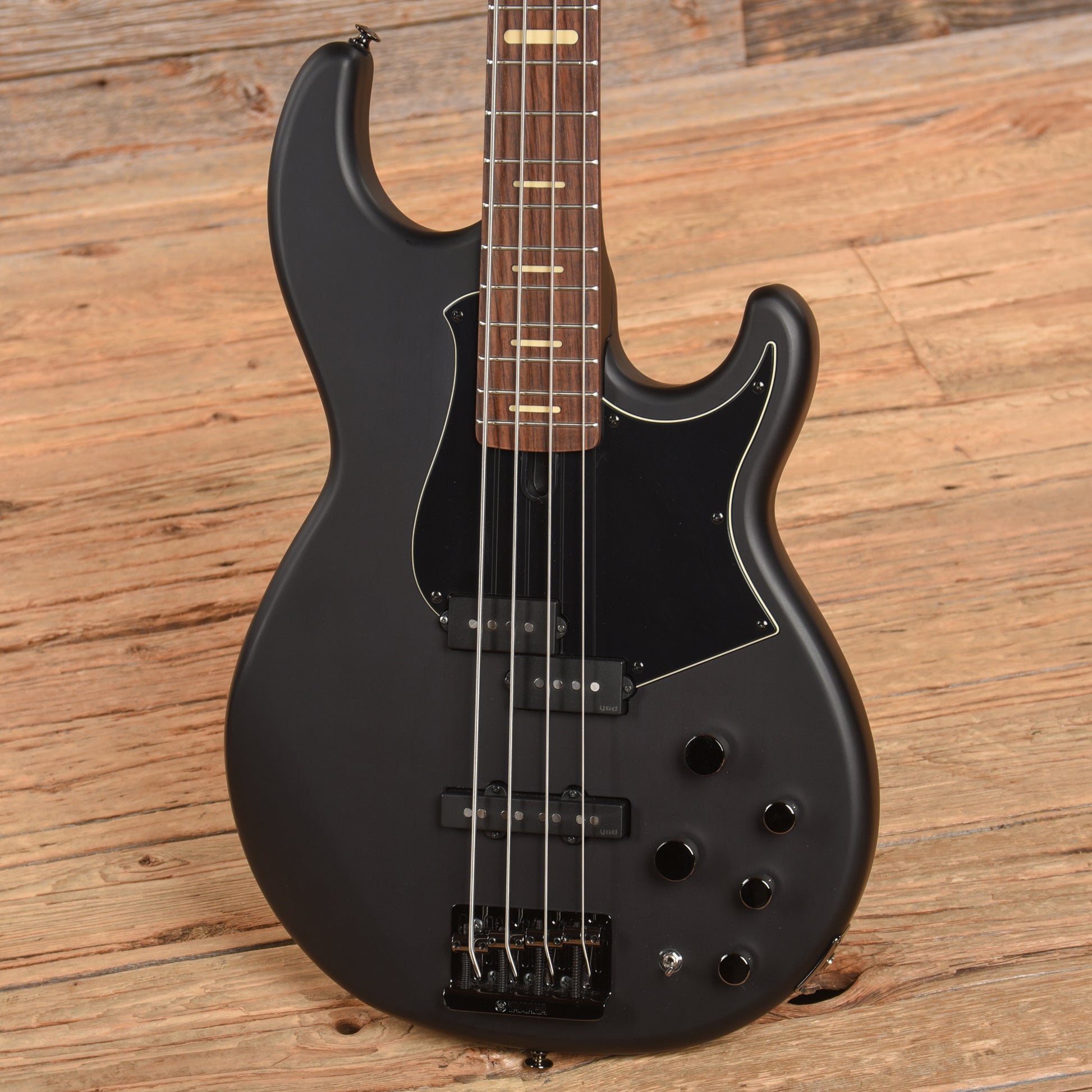 Yamaha BB734A Black 2024 Bass Guitars / 4-String