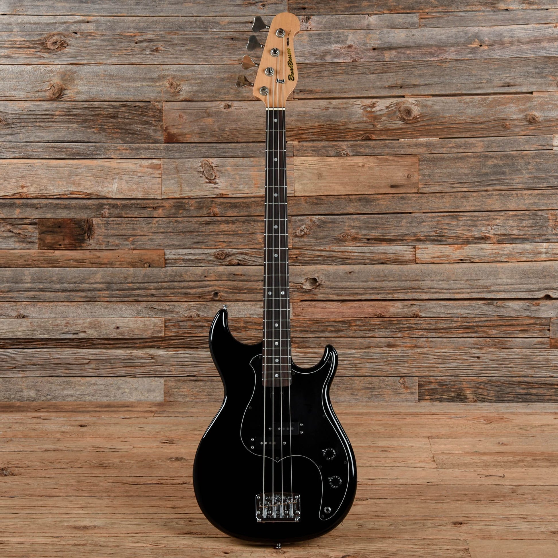 Yamaha BB800 Black 1970s Bass Guitars / 4-String