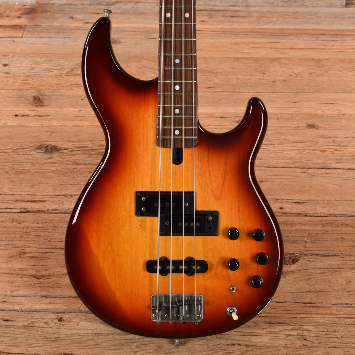 Yamaha BB1100S Bass Sunburst 1985 Bass Guitars