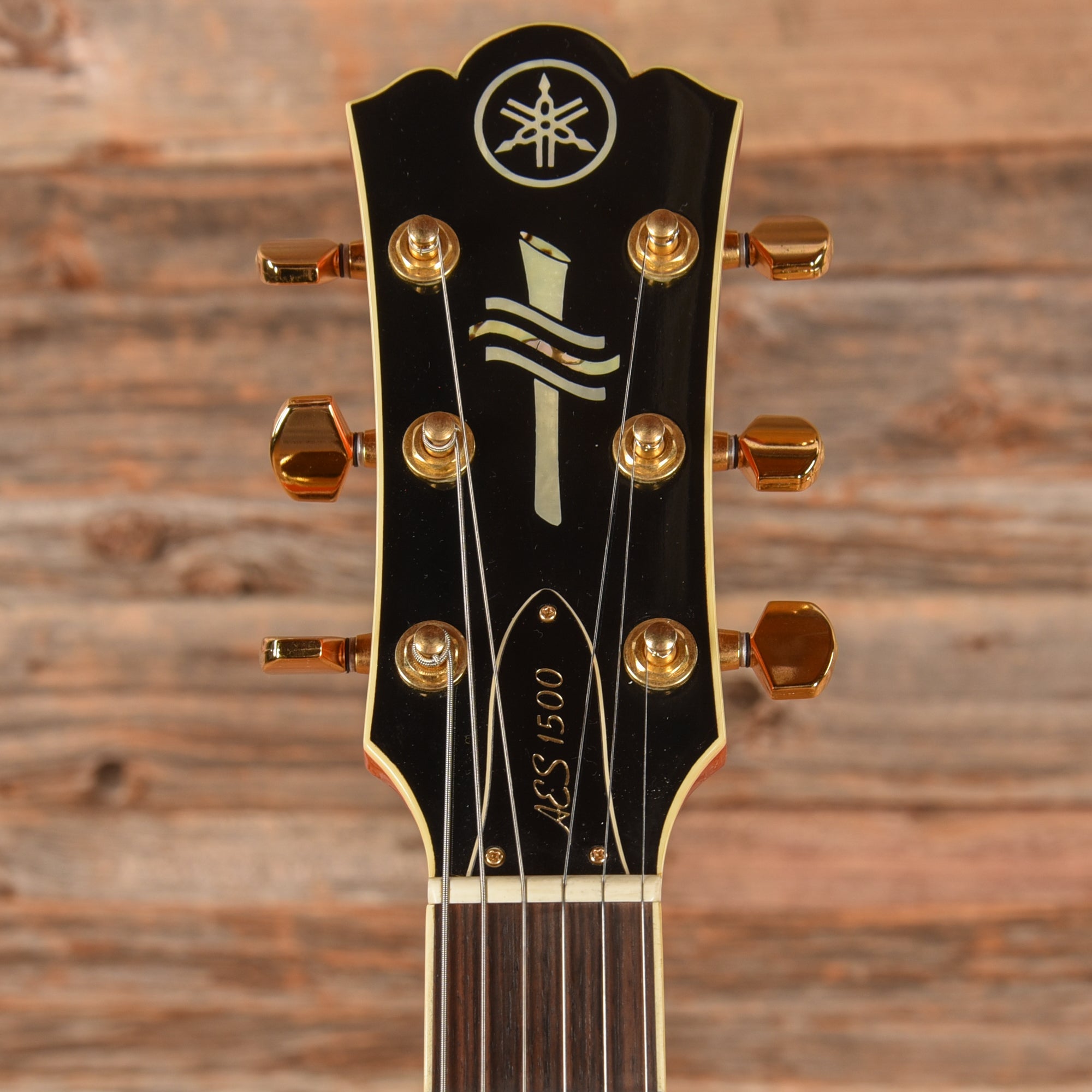 Yamaha AES-1500B Orange Electric Guitars / Semi-Hollow