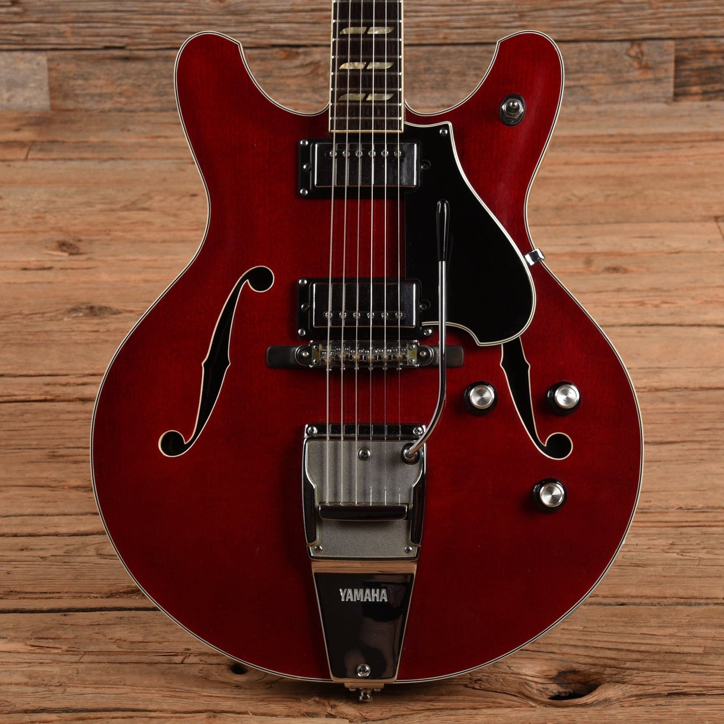 Yamaha SA-50 Red Electric Guitars / Semi-Hollow