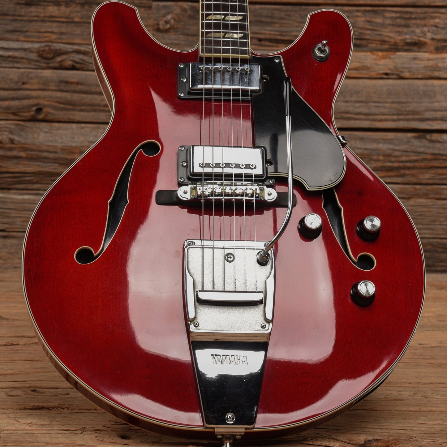 Yamaha SA-50 Red Electric Guitars / Semi-Hollow