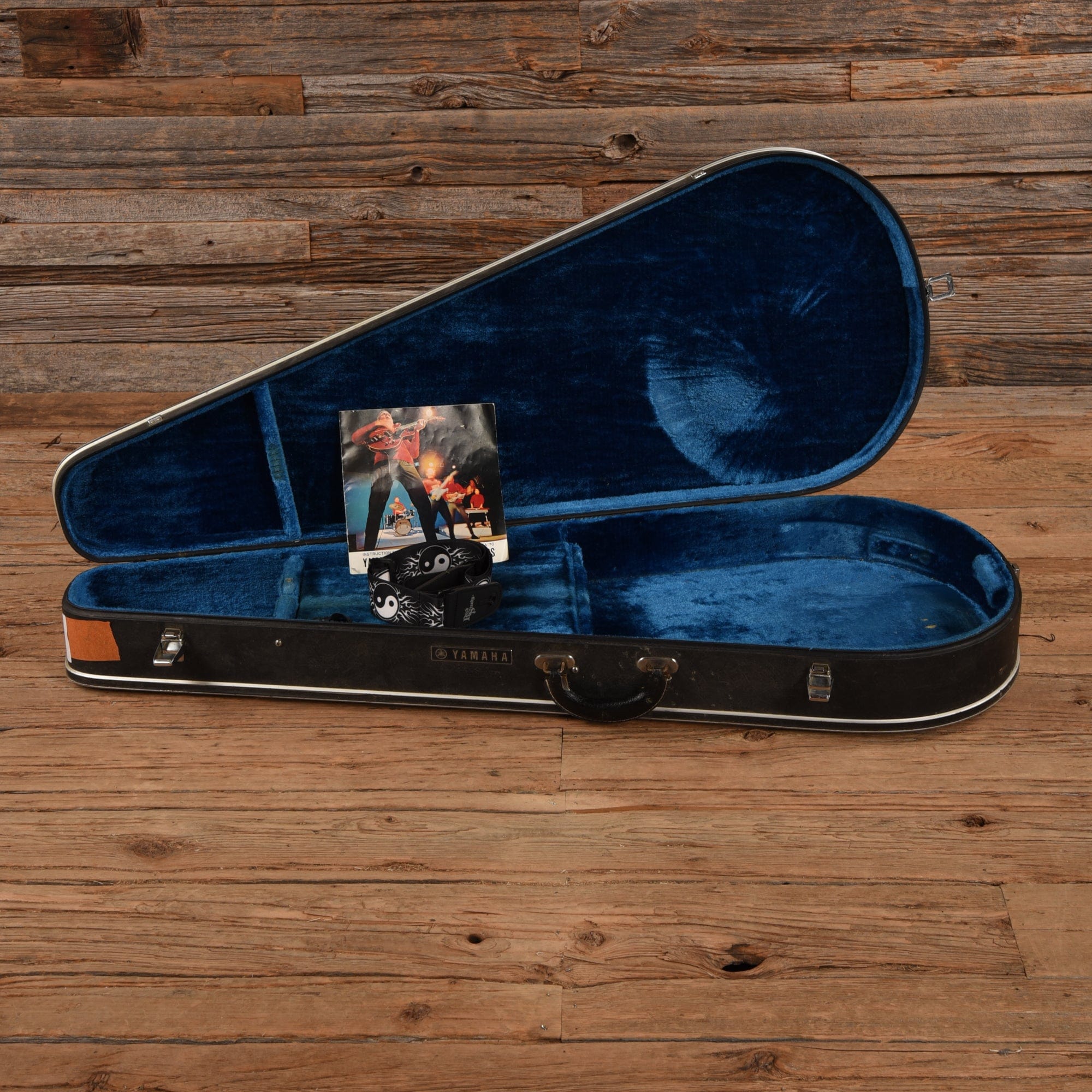 Yamaha SA-50 Red – Chicago Music Exchange