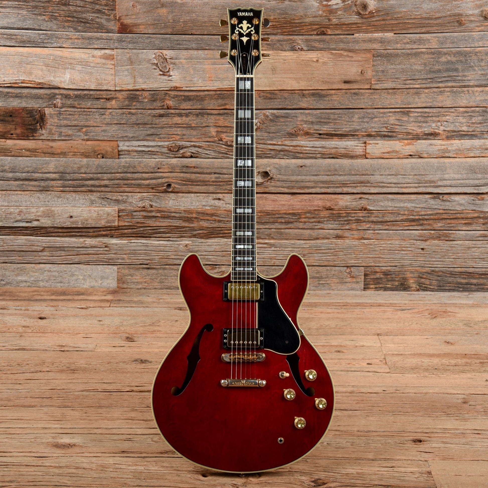 Yamaha SA2000 Red 1980 Electric Guitars / Semi-Hollow