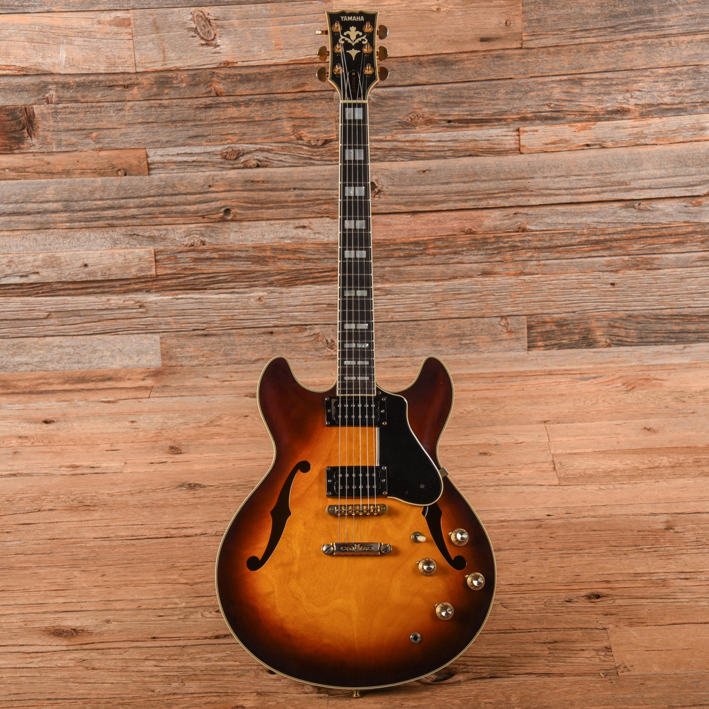 Yamaha SA2000 Sunburst 1979 Electric Guitars / Semi-Hollow