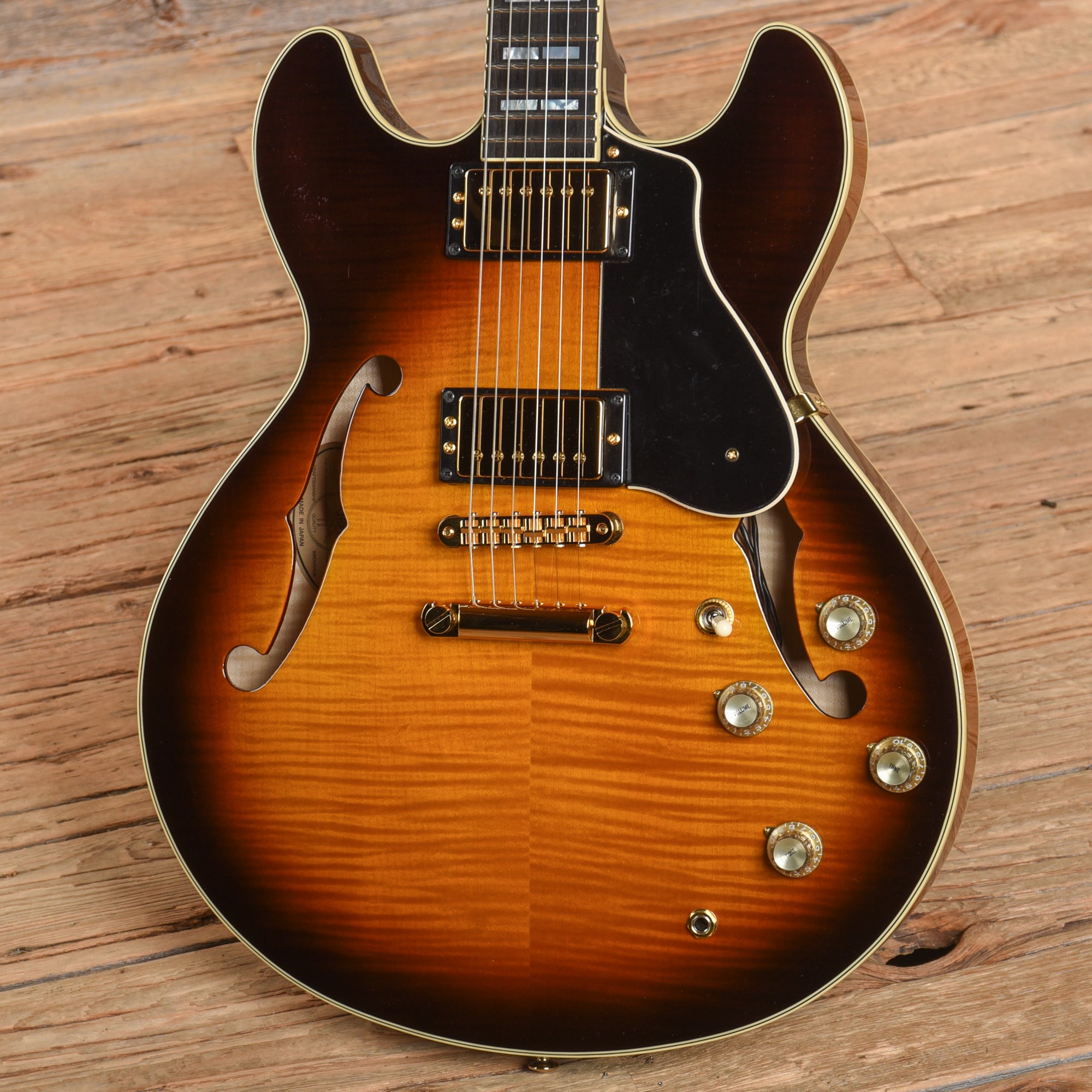 Yamaha SA2200 Sunburst 2021 Electric Guitars / Semi-Hollow