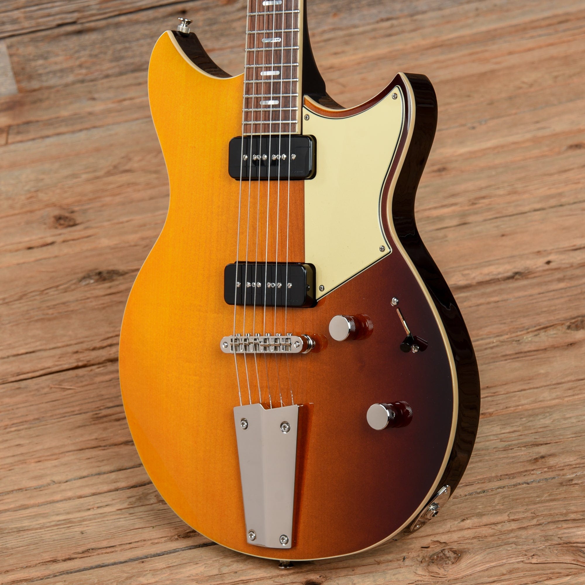 ギター YAMAHA REVSTAR RSS02T (Sunset Burst) Yamaha Revstar Standard RSS02T Sunset Burst – Chicago Music Exchange