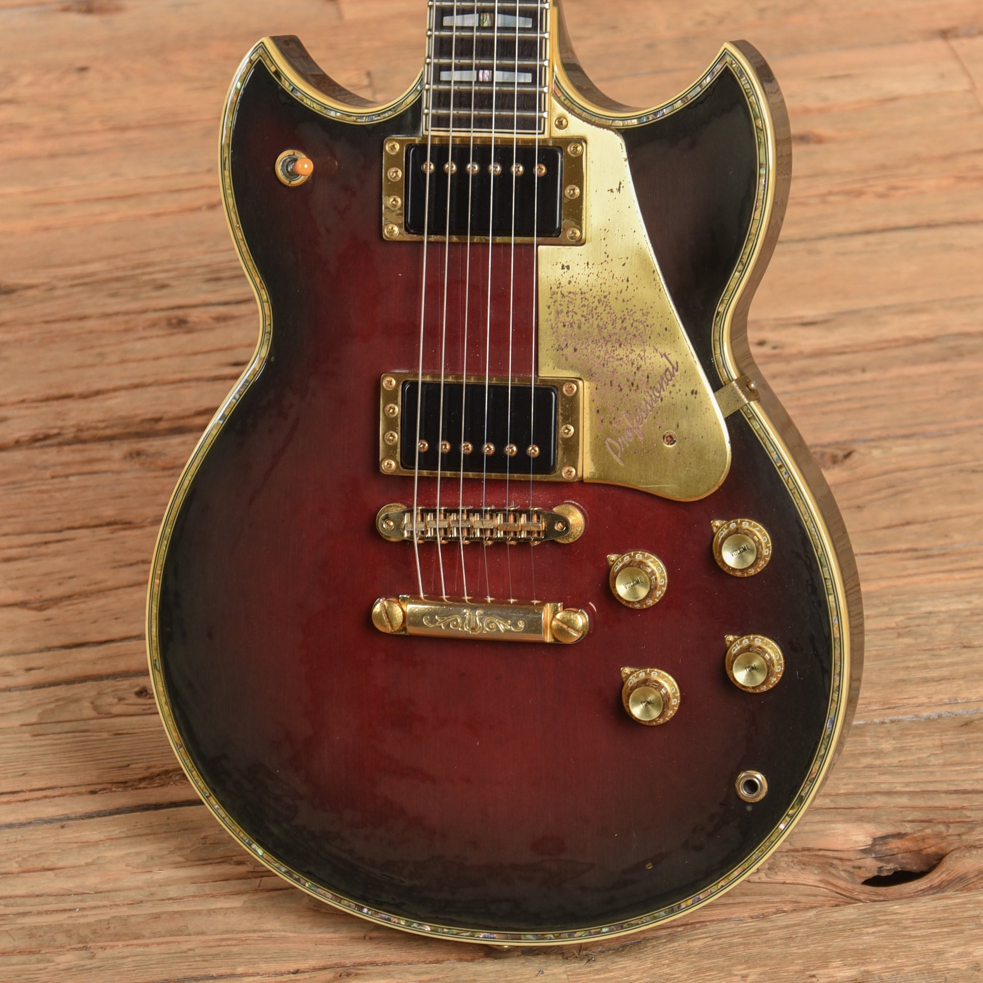 Yamaha SG3000 Custom Sunburst 1981 Electric Guitars / Solid Body