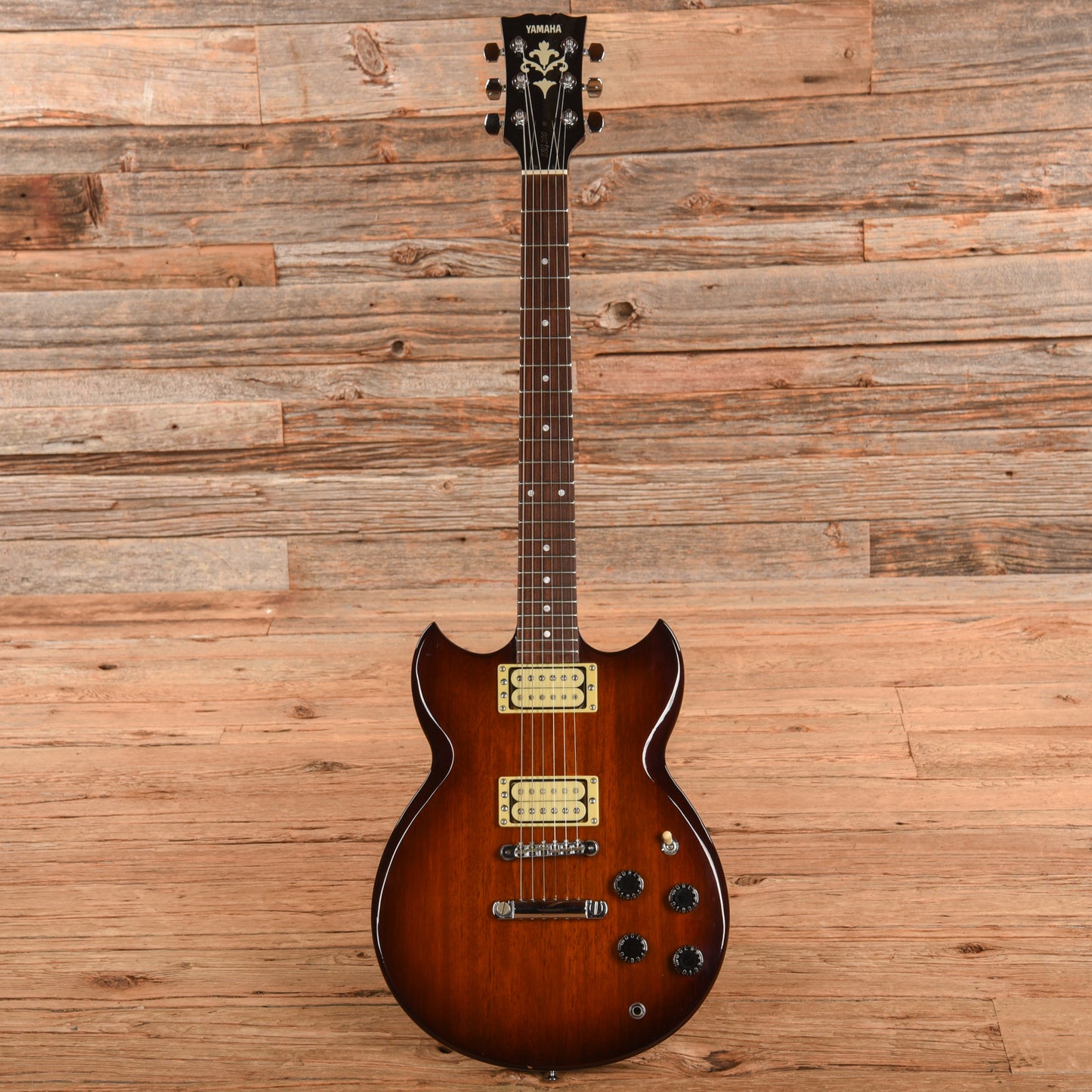 Yamaha SGB200 Sunburst 1985 Electric Guitars / Solid Body