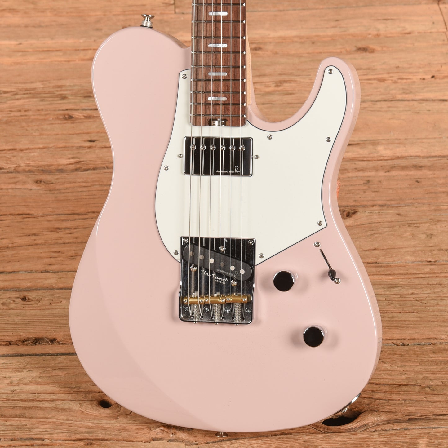 Yamaha PACS+11S Pacifica SC Standard Plus Ash Pink Electric Guitars
