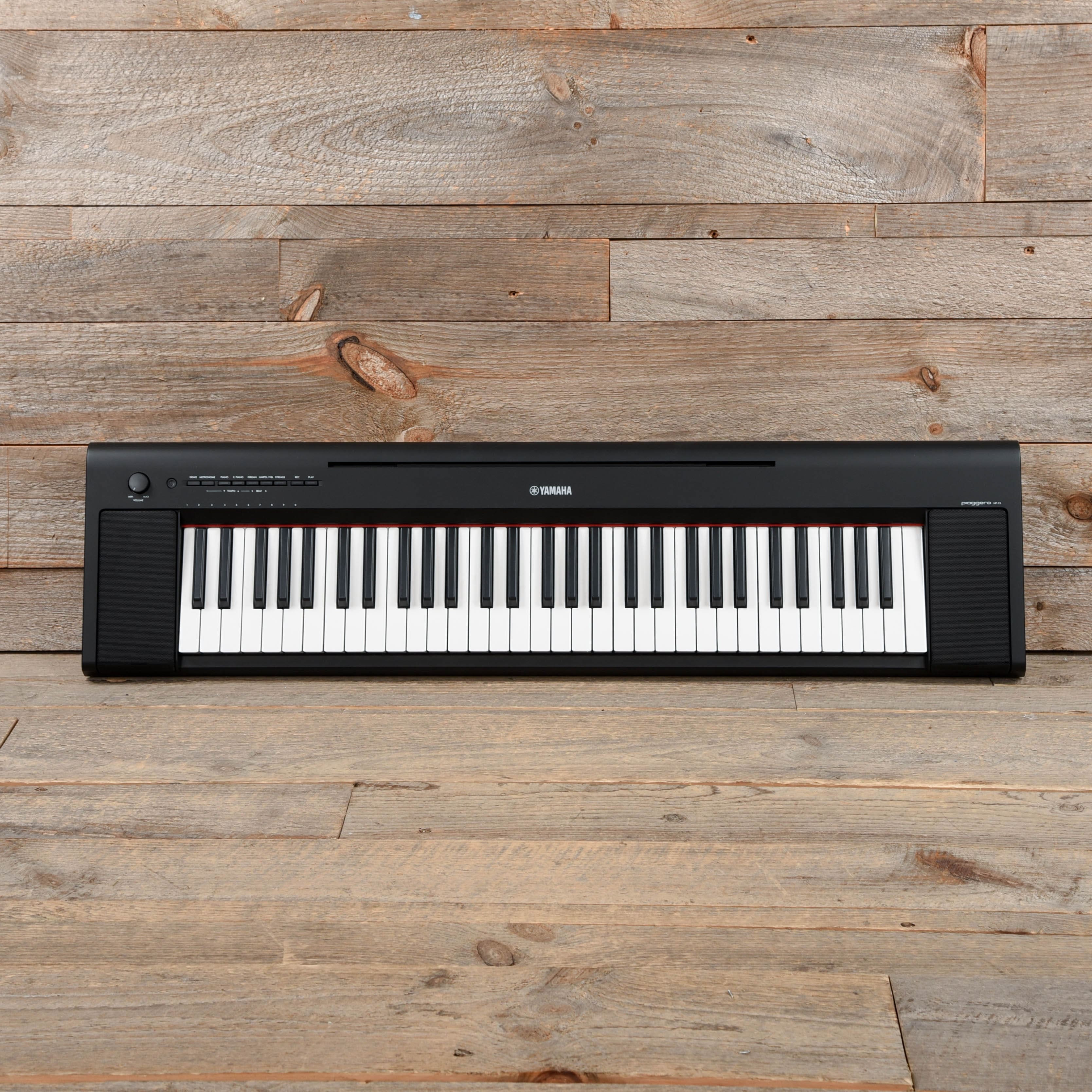 Yamaha Piaggero NP-15 61-key Ultra Portable Digital Piano Black Keyboards and Synths / Electric Pianos