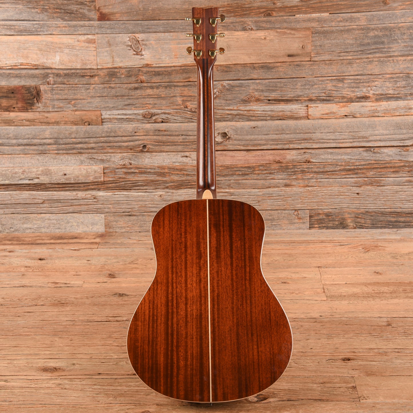 Yamaha LL16M Jumbo Acoustic Natural