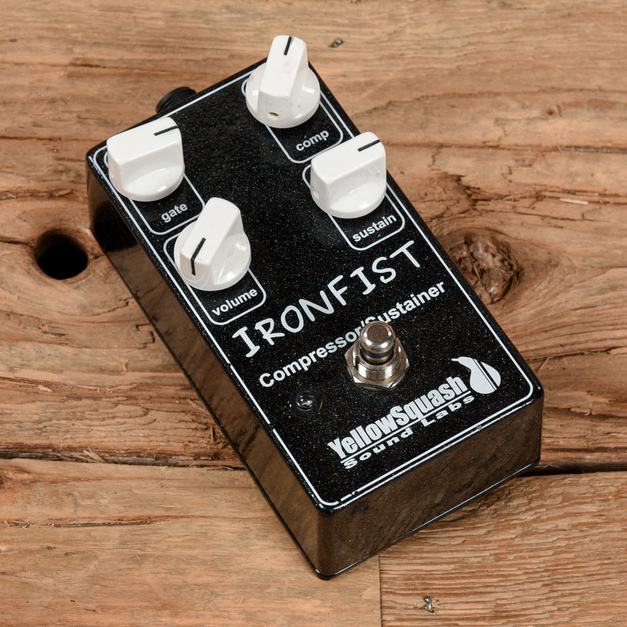 Yellowsquash Iron Fist Effects and Pedals / Overdrive and Boost