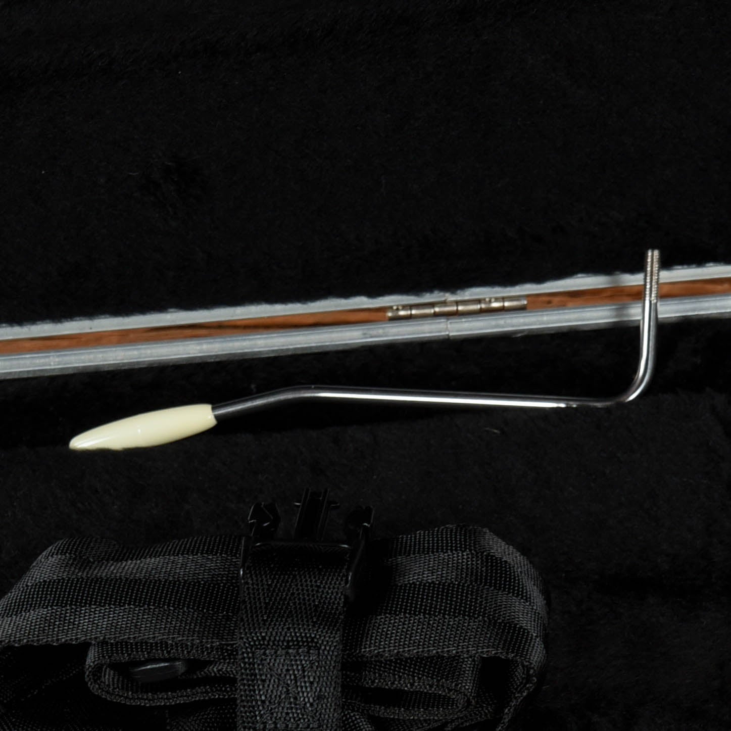 Fender American Deluxe Stratocaster Neck with Unknown Fender Body Blizzard Pearl