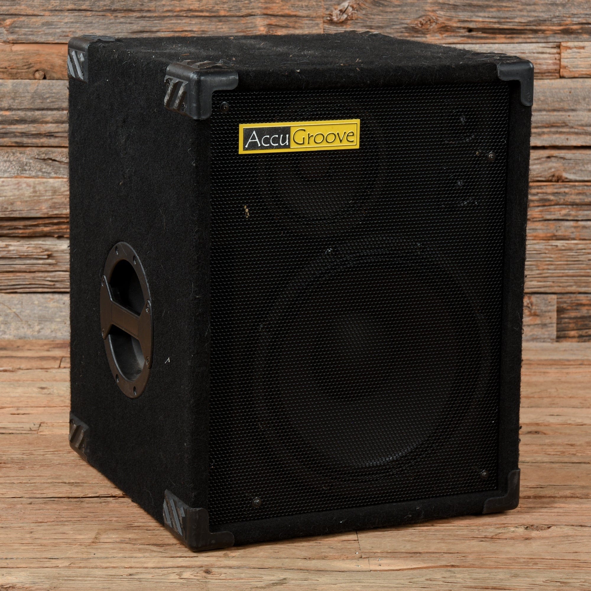 accugroove-tri-112-l-1x12-bass-cabinet-chicago-music-exchange