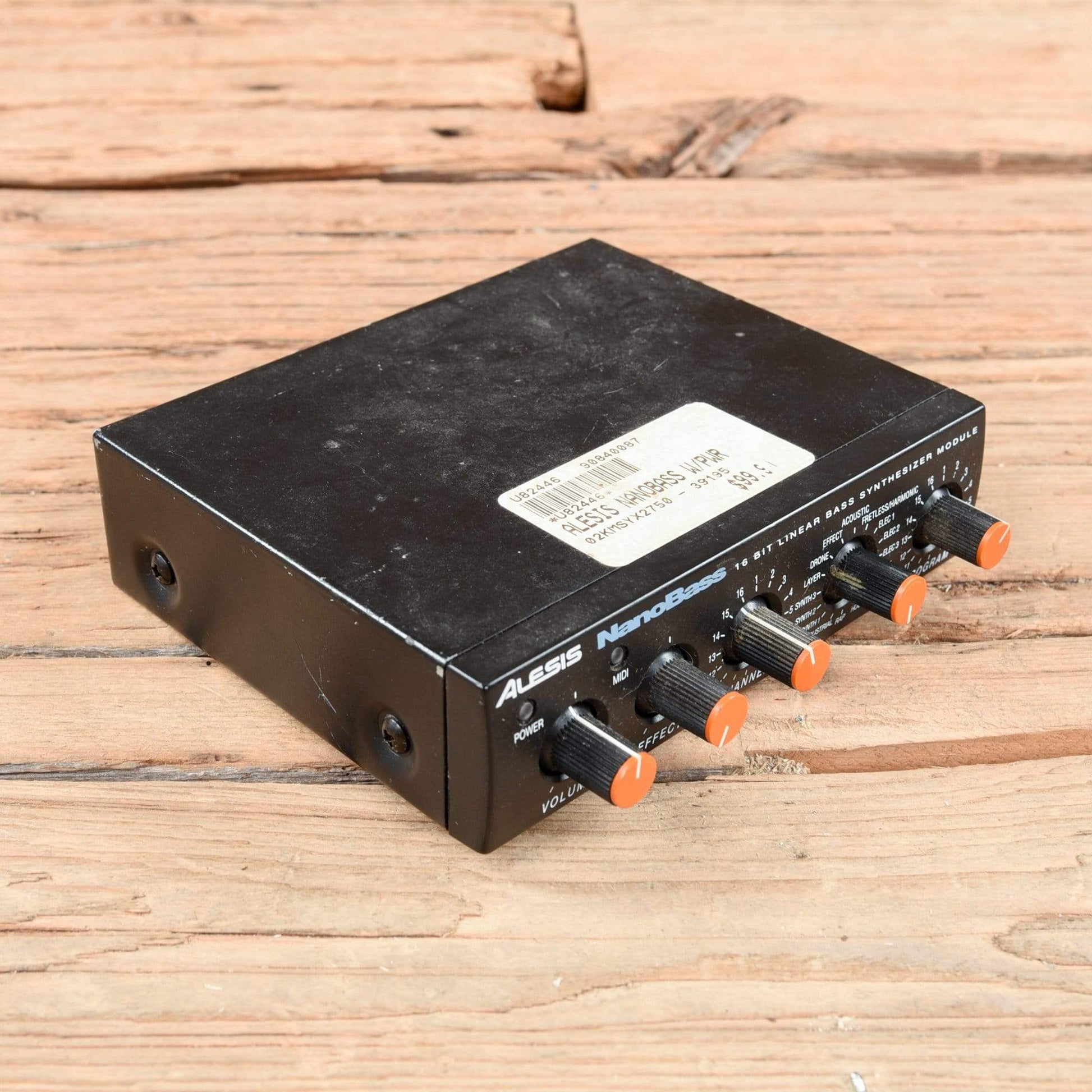 Alesis Nanobass Keyboards and Synths / Synths / Digital Synths