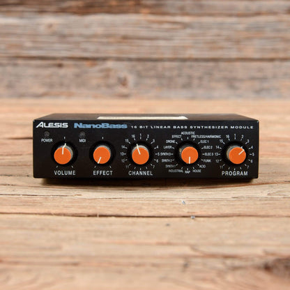 Alesis Nanobass Keyboards and Synths / Synths / Digital Synths